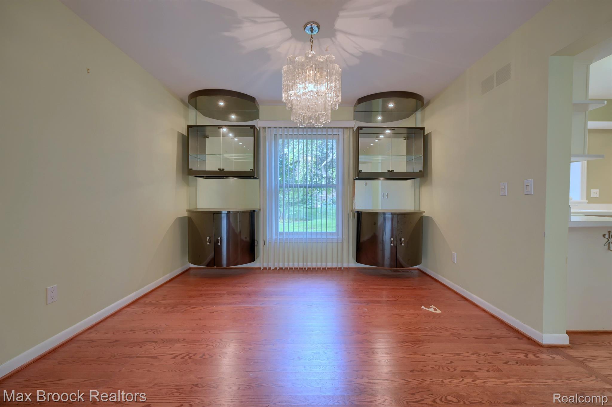 28857 LAKE PARK Drive