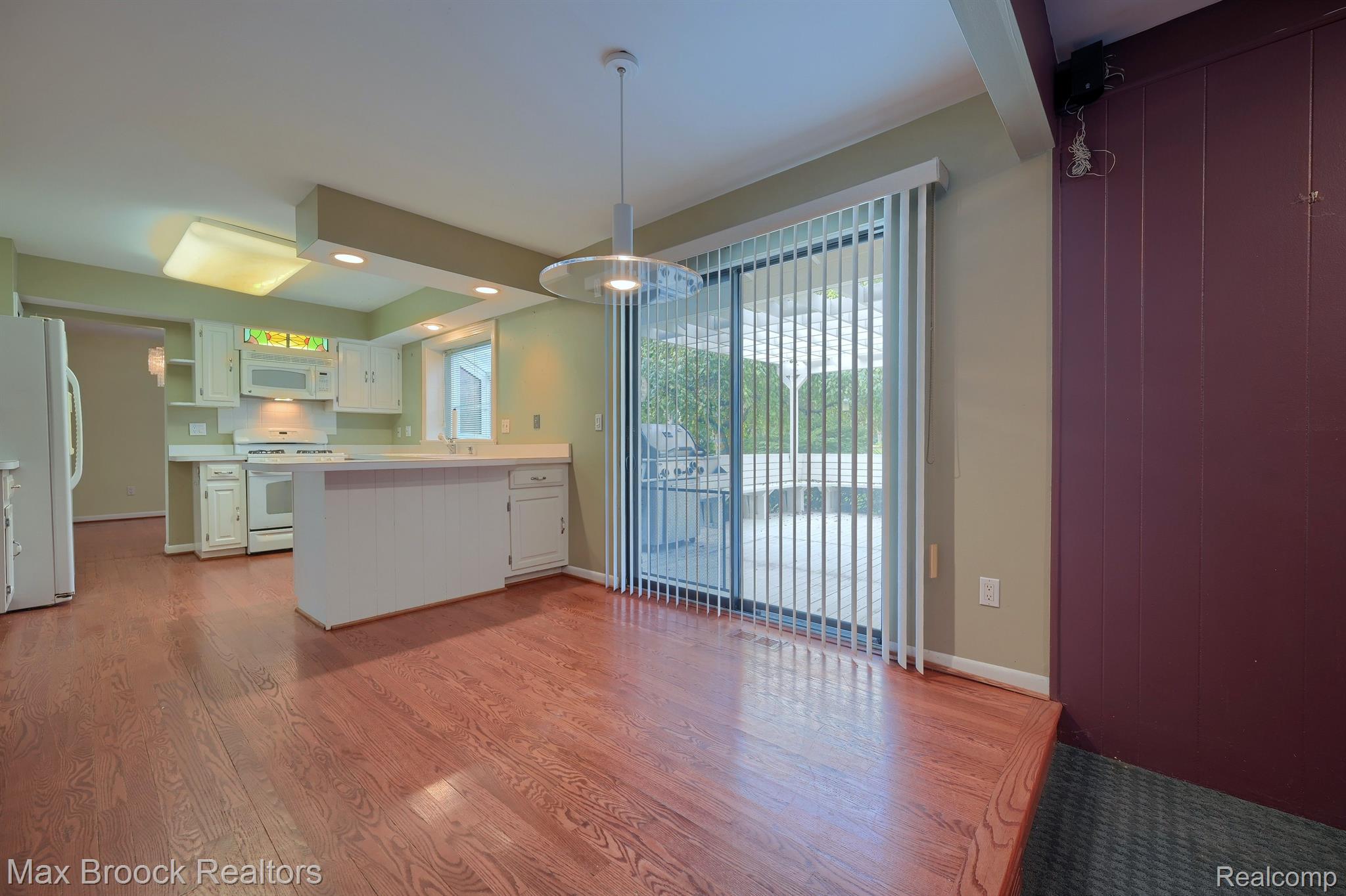 28857 LAKE PARK Drive
