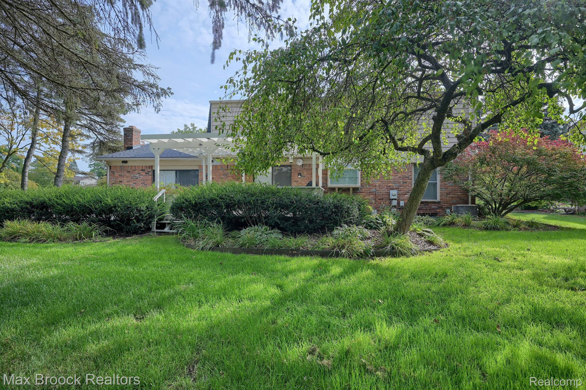 28857 LAKE PARK Drive