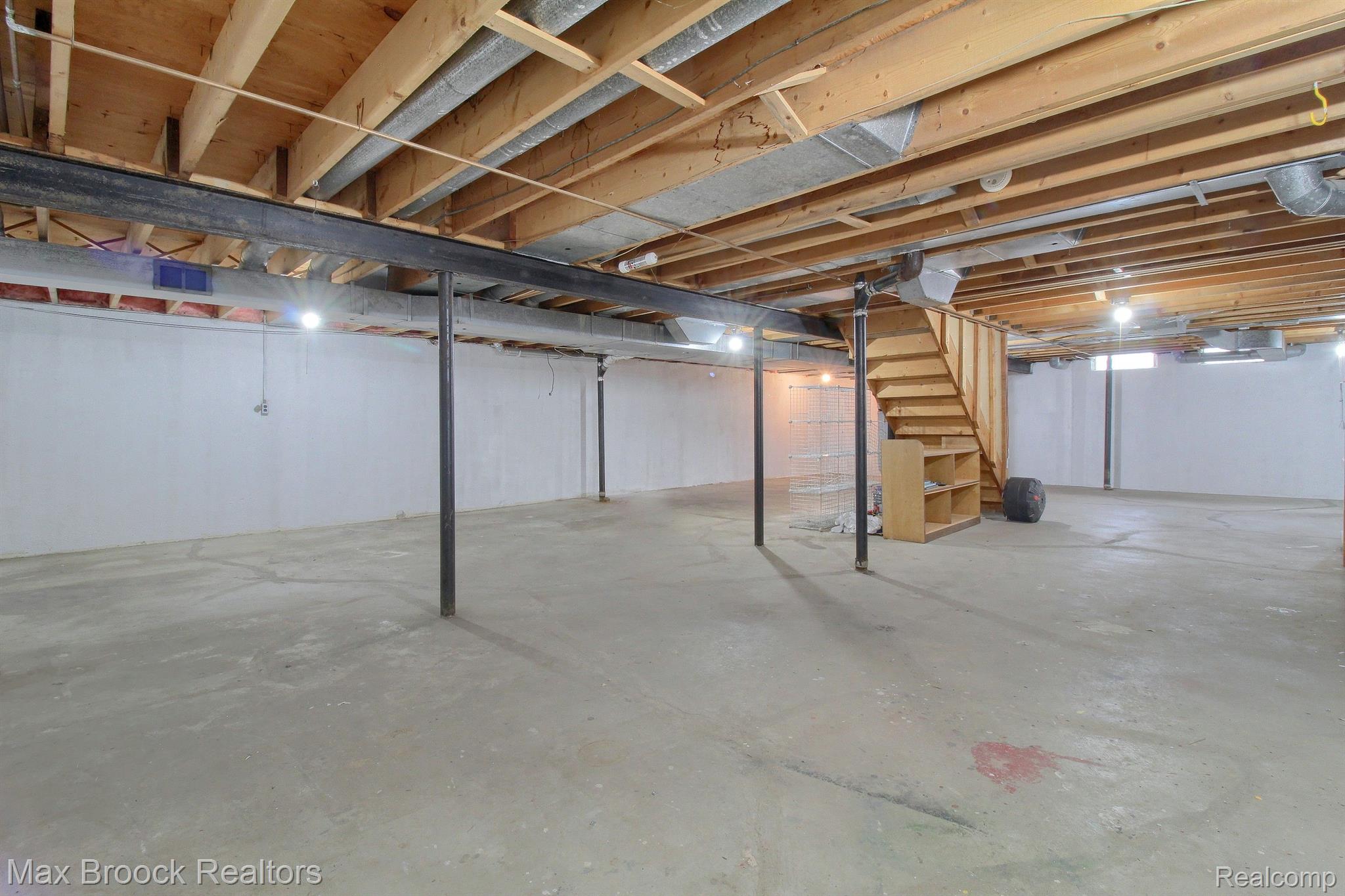 5354 DEERFIELD VILLAGE Drive