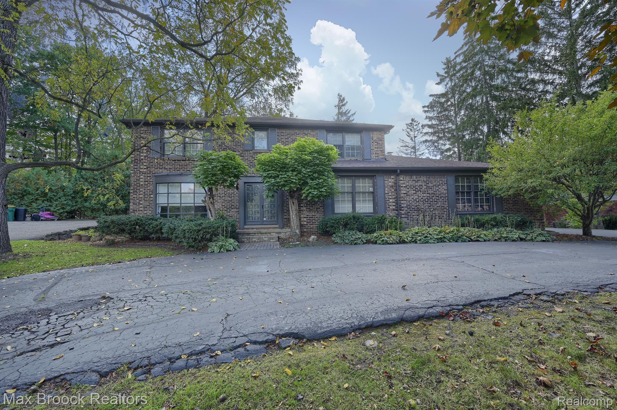 35181 SPRING HILL Road