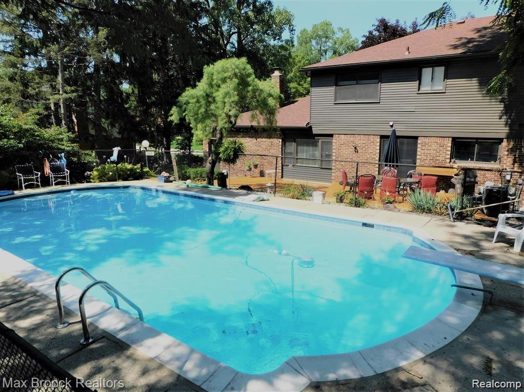 35181 SPRING HILL Road