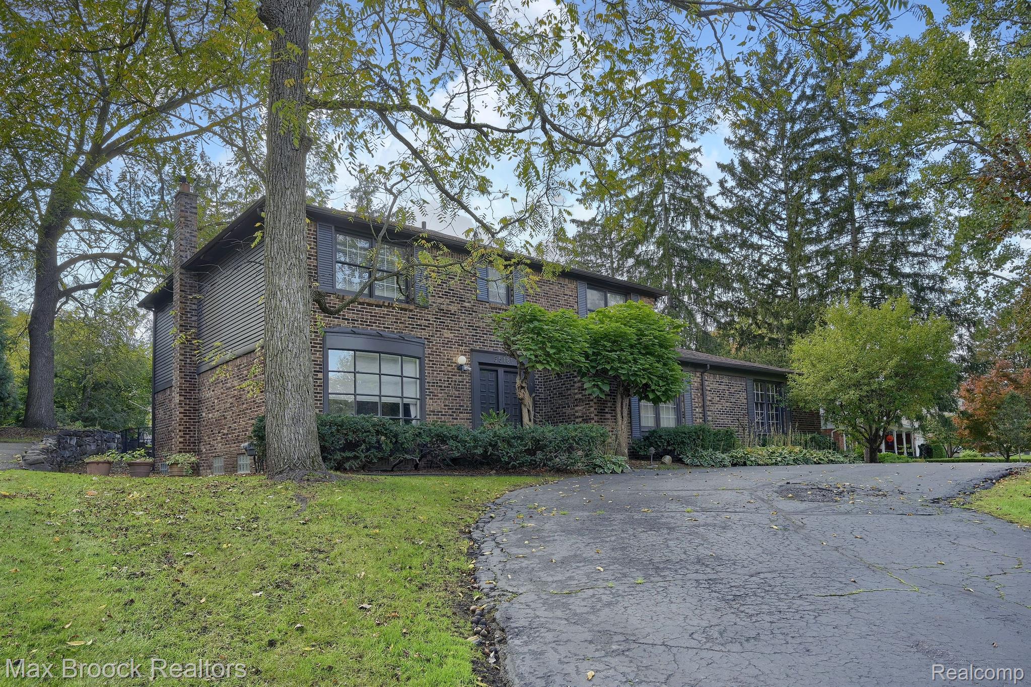 35181 SPRING HILL Road