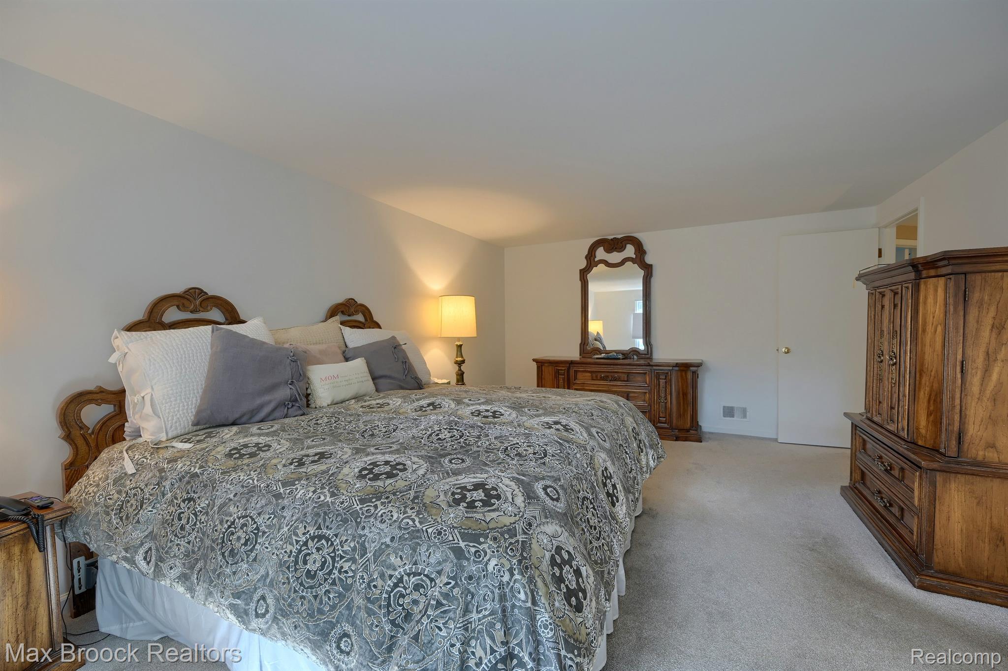 35181 SPRING HILL Road