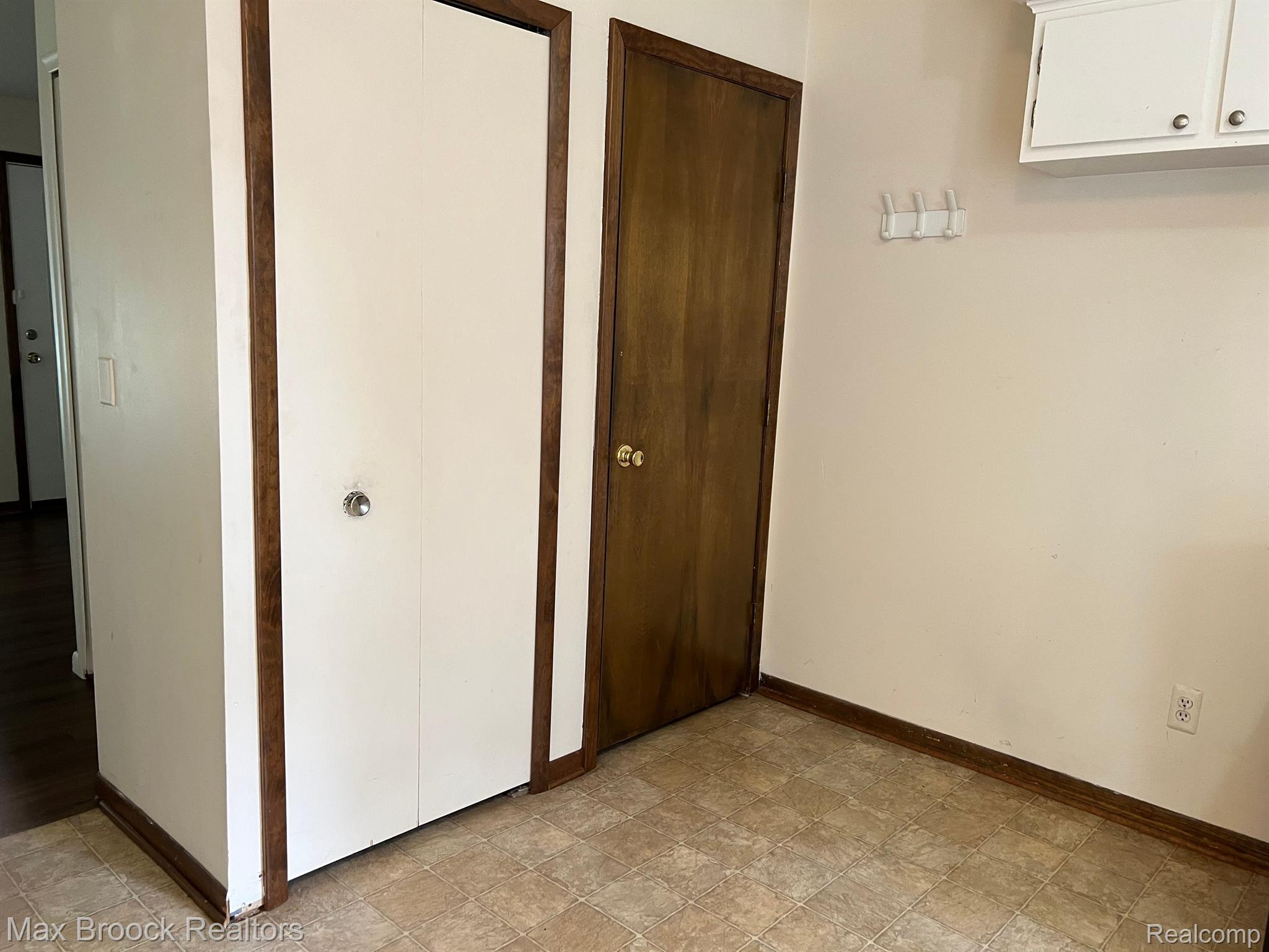 5133 CASS ELIZABETH Road