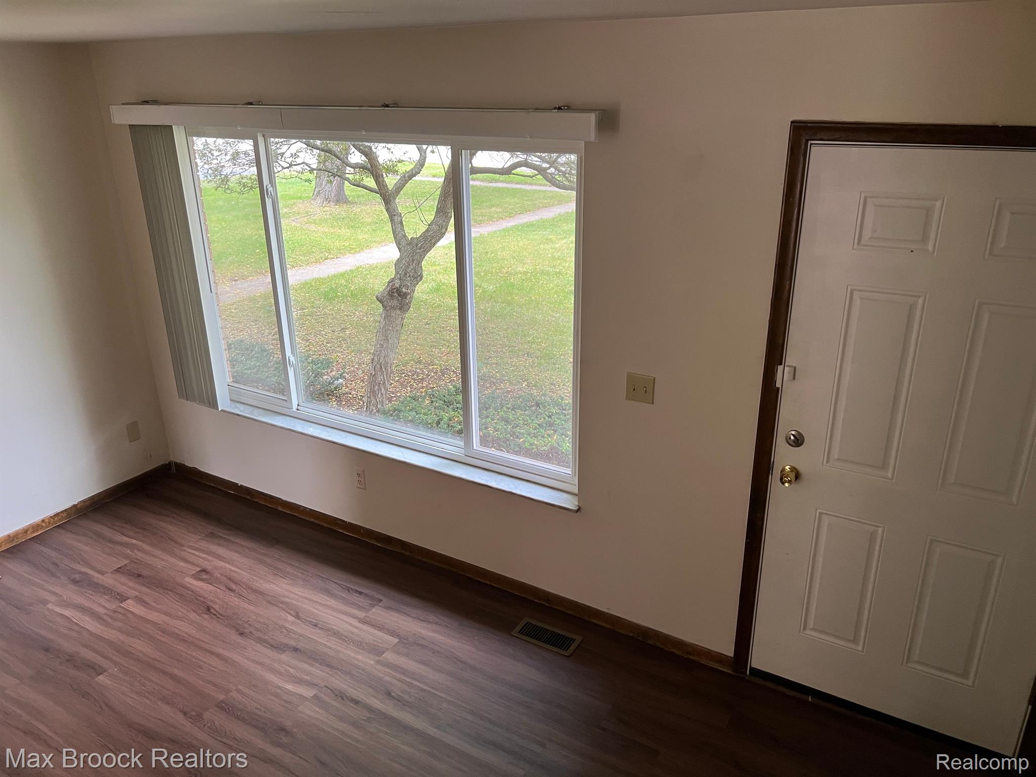 5133 CASS ELIZABETH Road