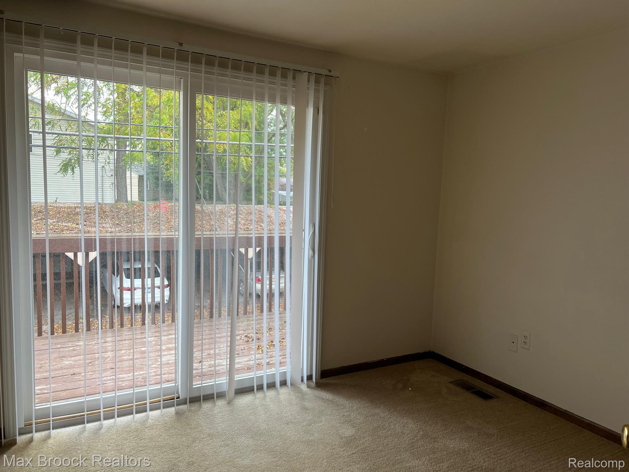 5133 CASS ELIZABETH Road