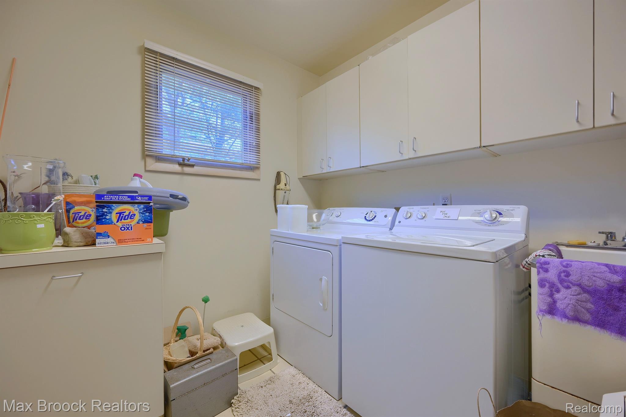 5592 WATER WAY