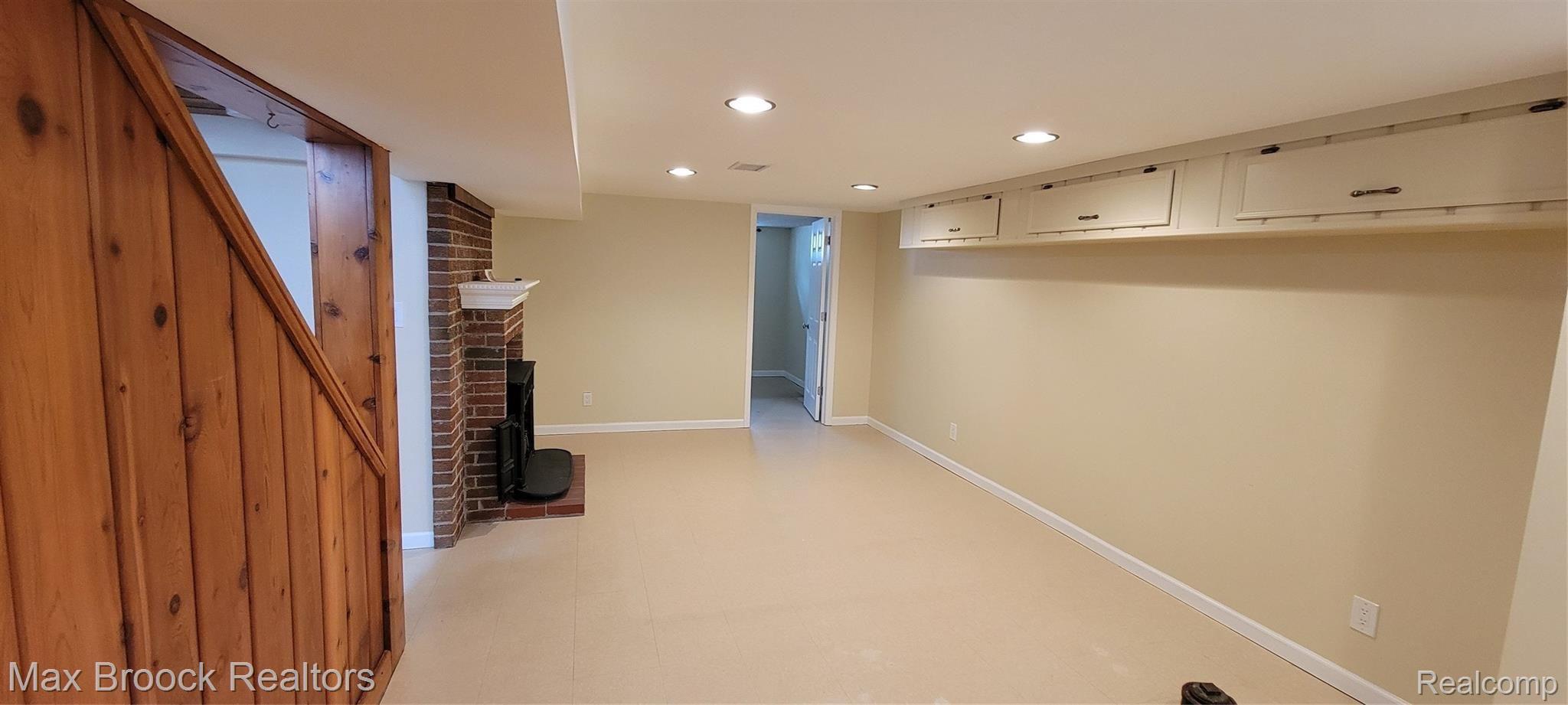 308 ROYAL Avenue
