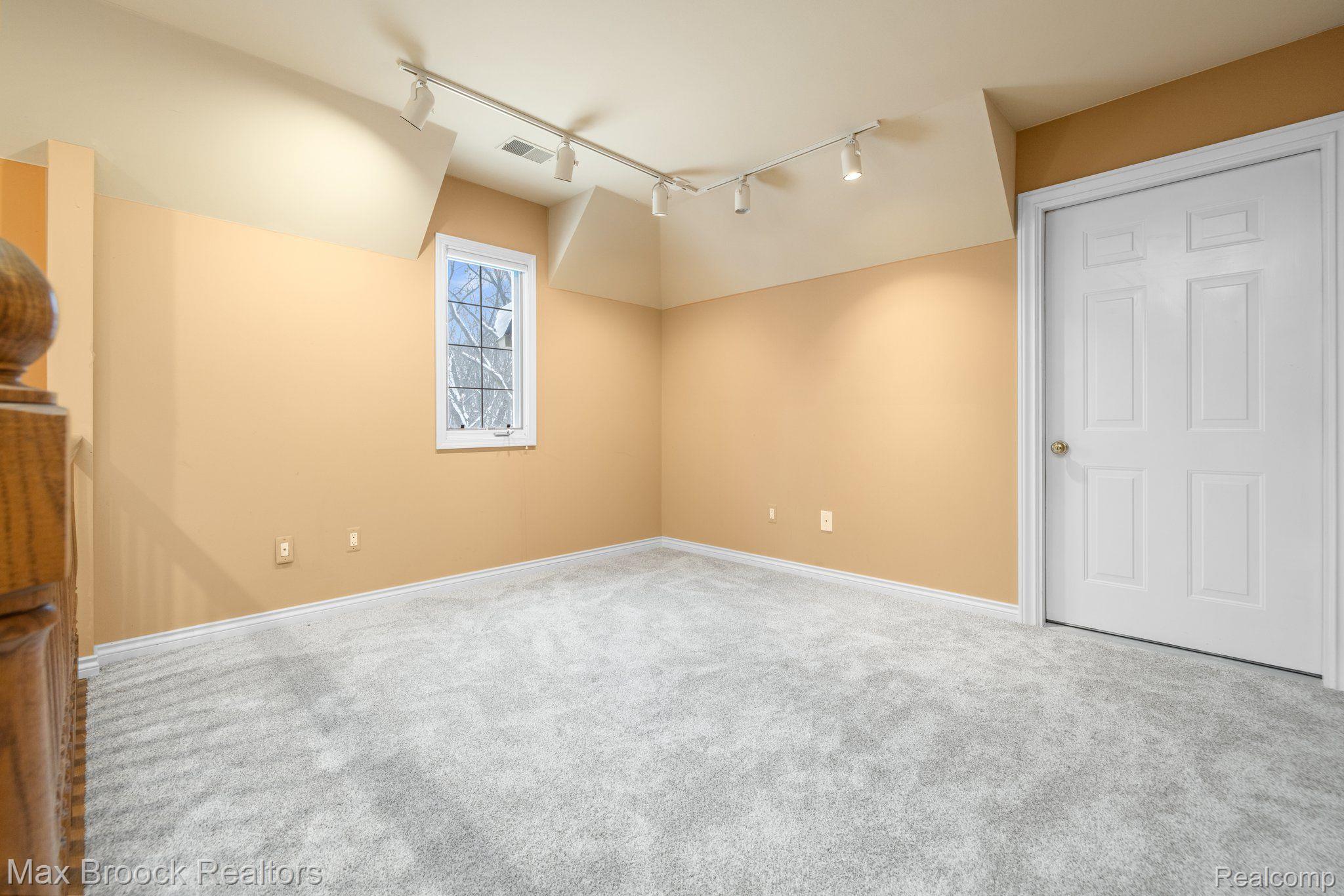3447 JOSSMAN Hills