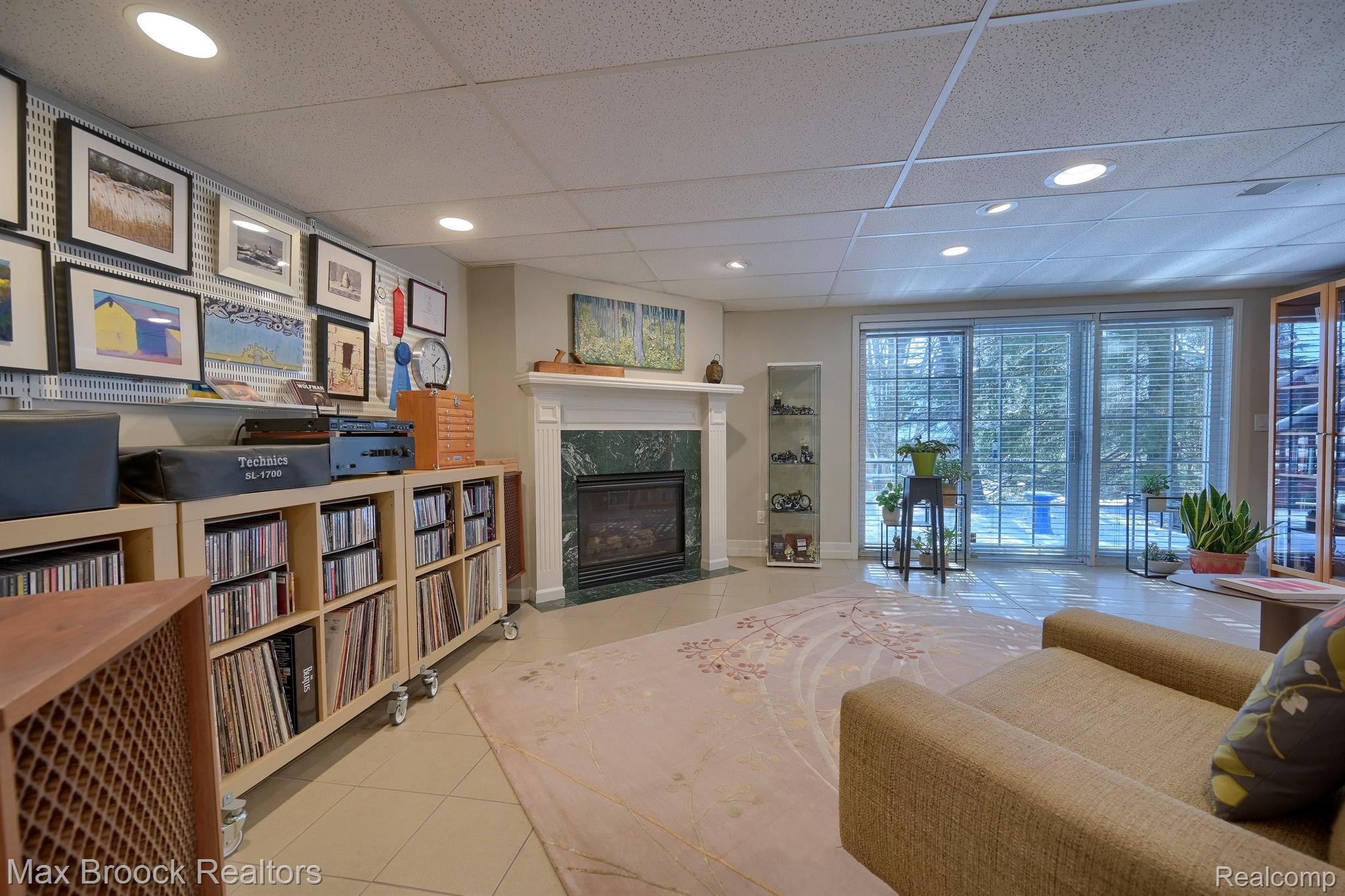 1644 BOULDER Court