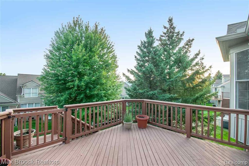 1644 BOULDER Court
