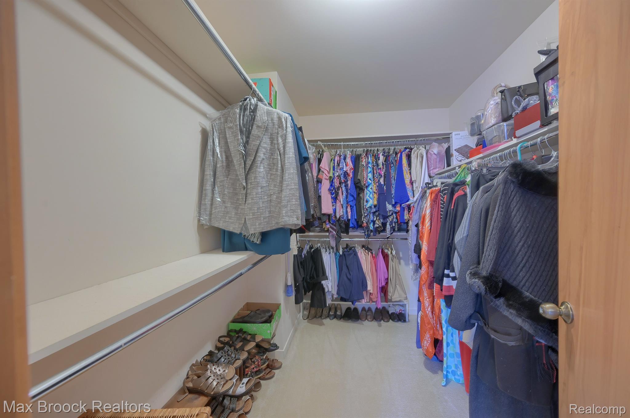 5269 POND BLUFF Drive
