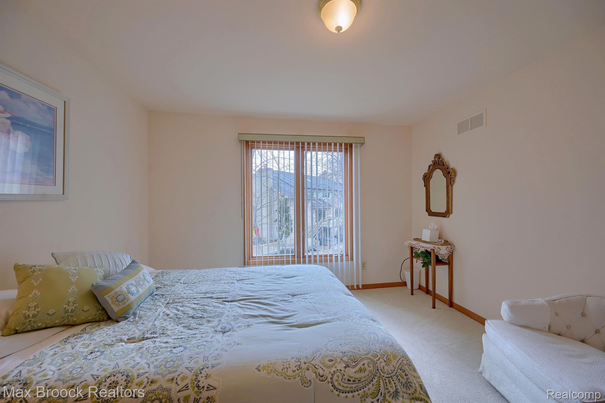 5269 POND BLUFF Drive