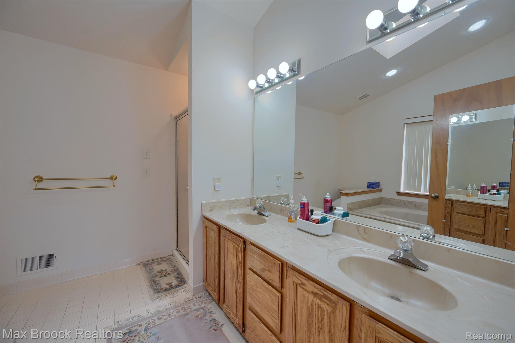 5269 POND BLUFF Drive
