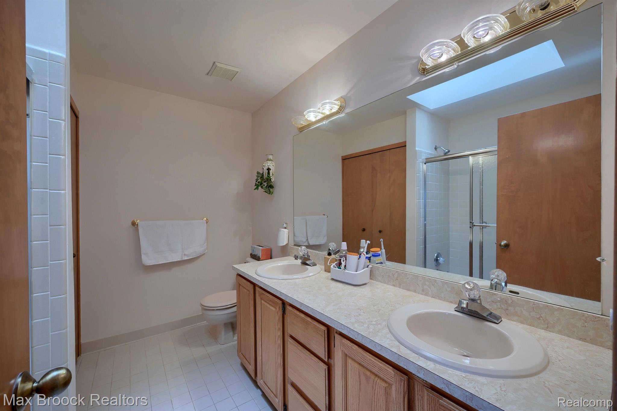 5269 POND BLUFF Drive