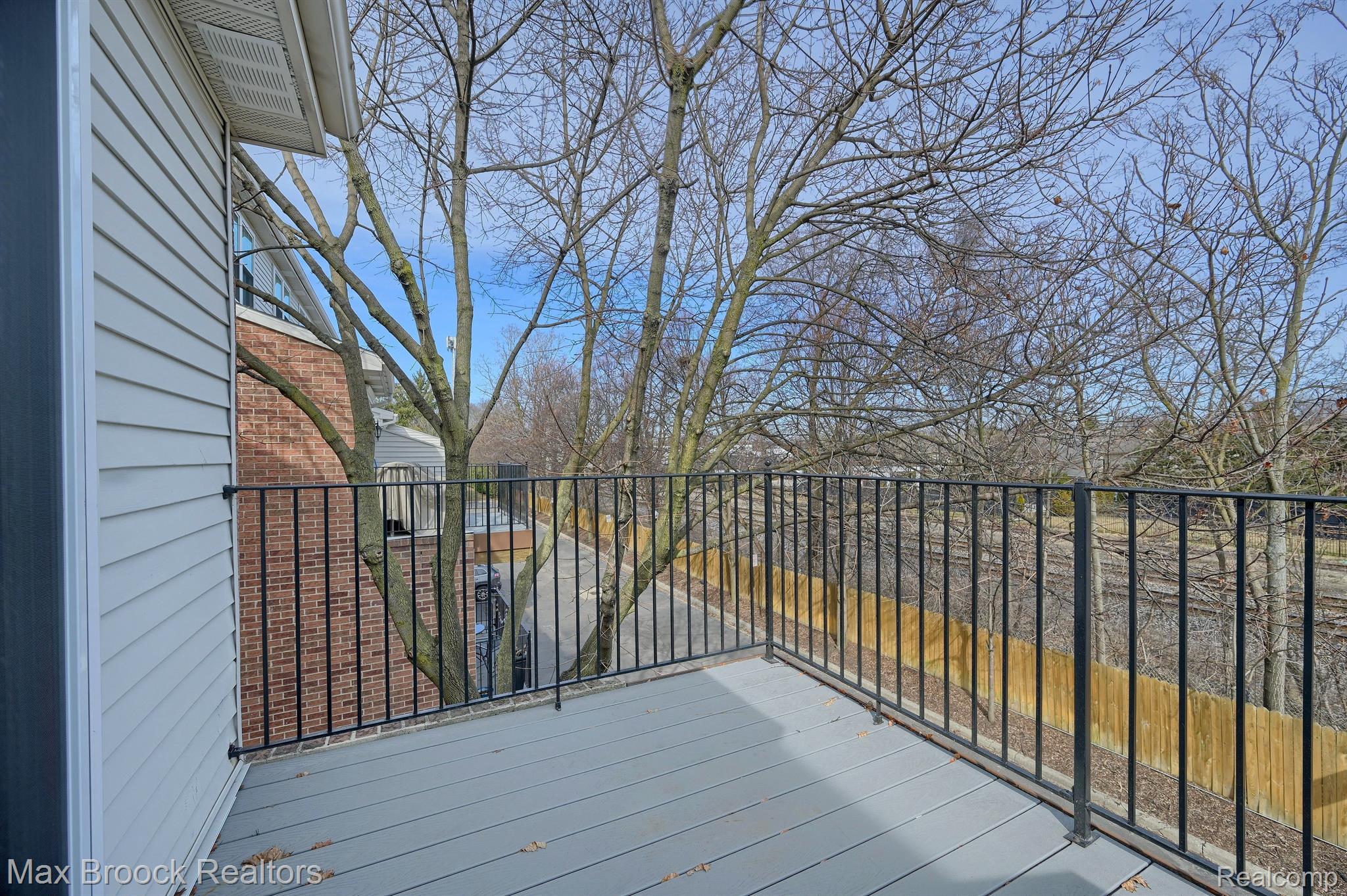 1504 MARYLAND CLUB Drive