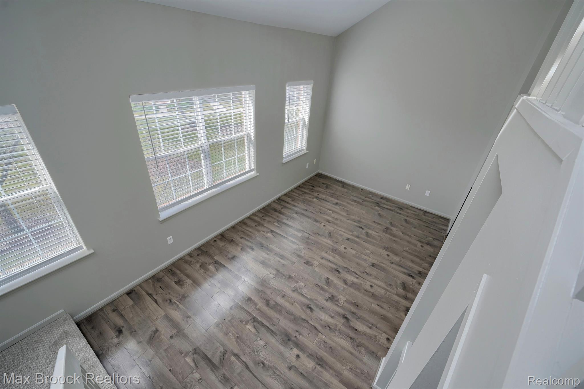1504 MARYLAND CLUB Drive
