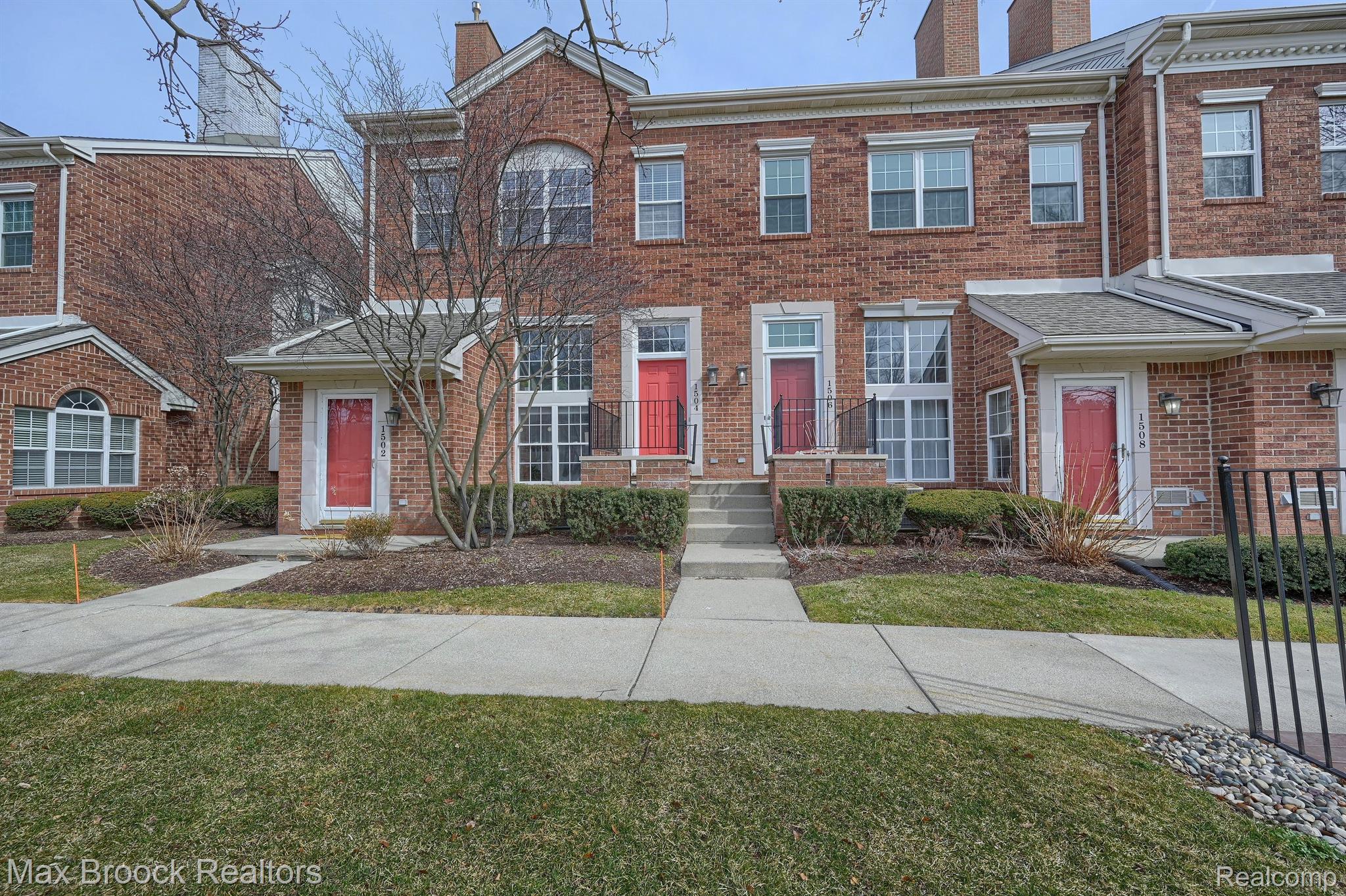 1504 MARYLAND CLUB Drive