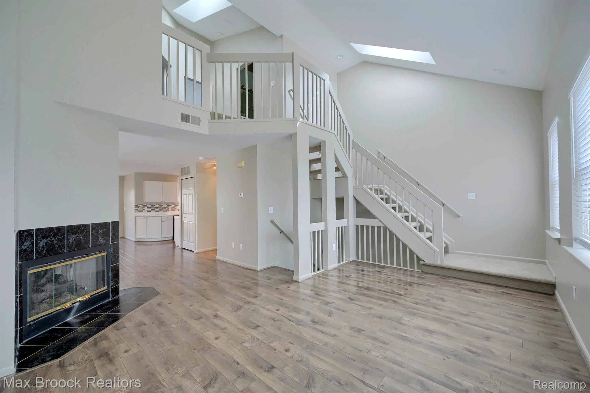 1504 MARYLAND CLUB Drive
