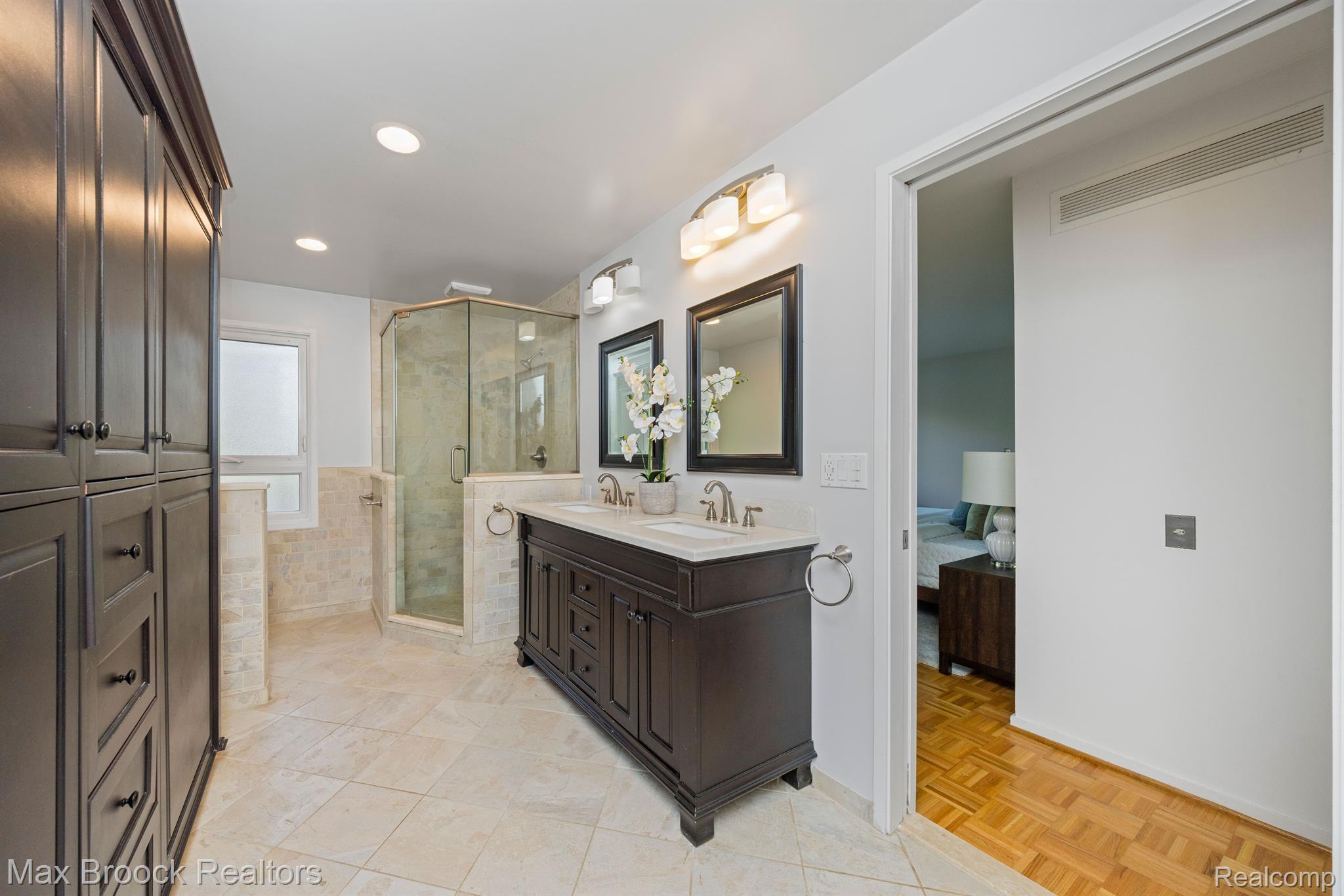 4366 RISDON Court