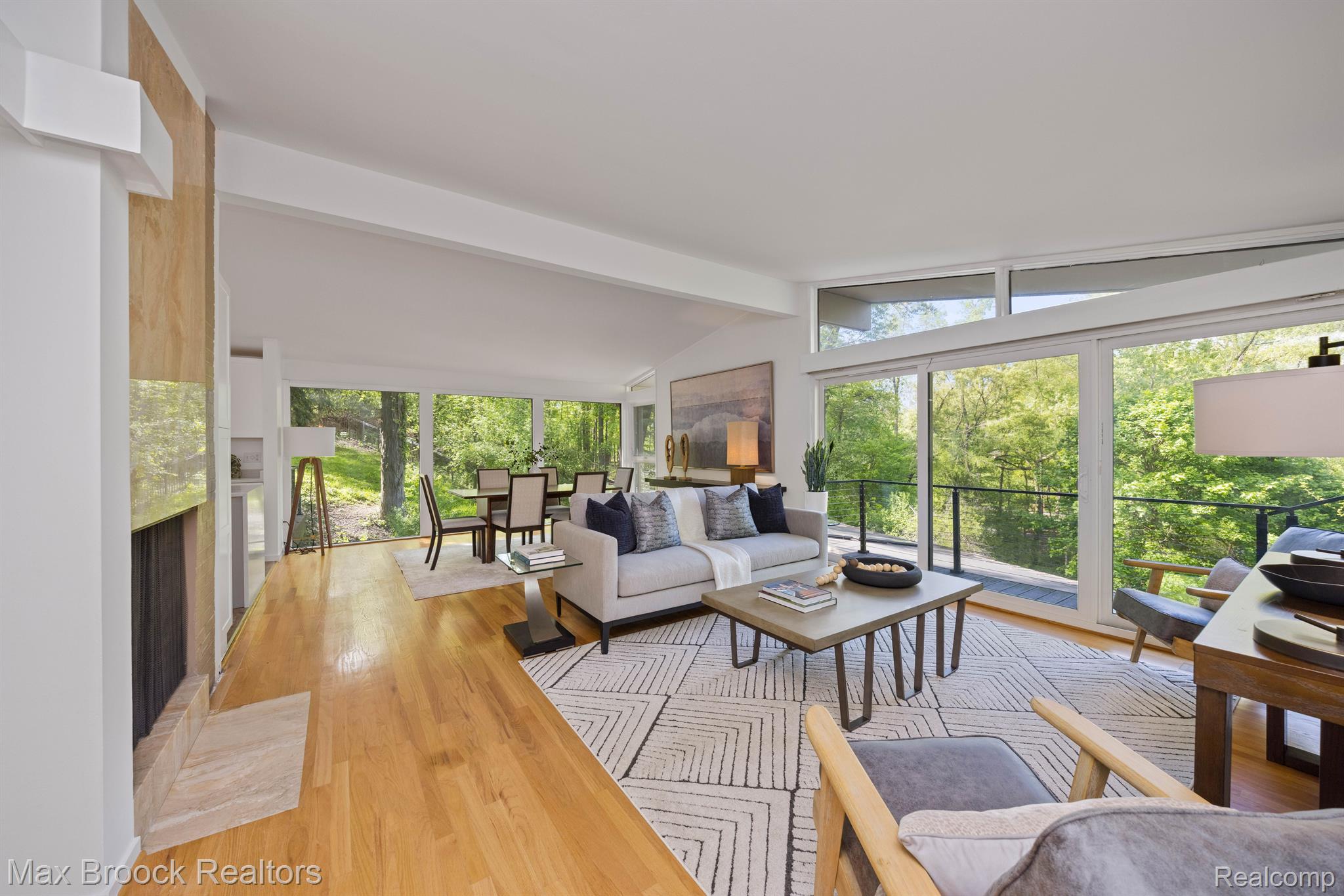 4366 RISDON Court