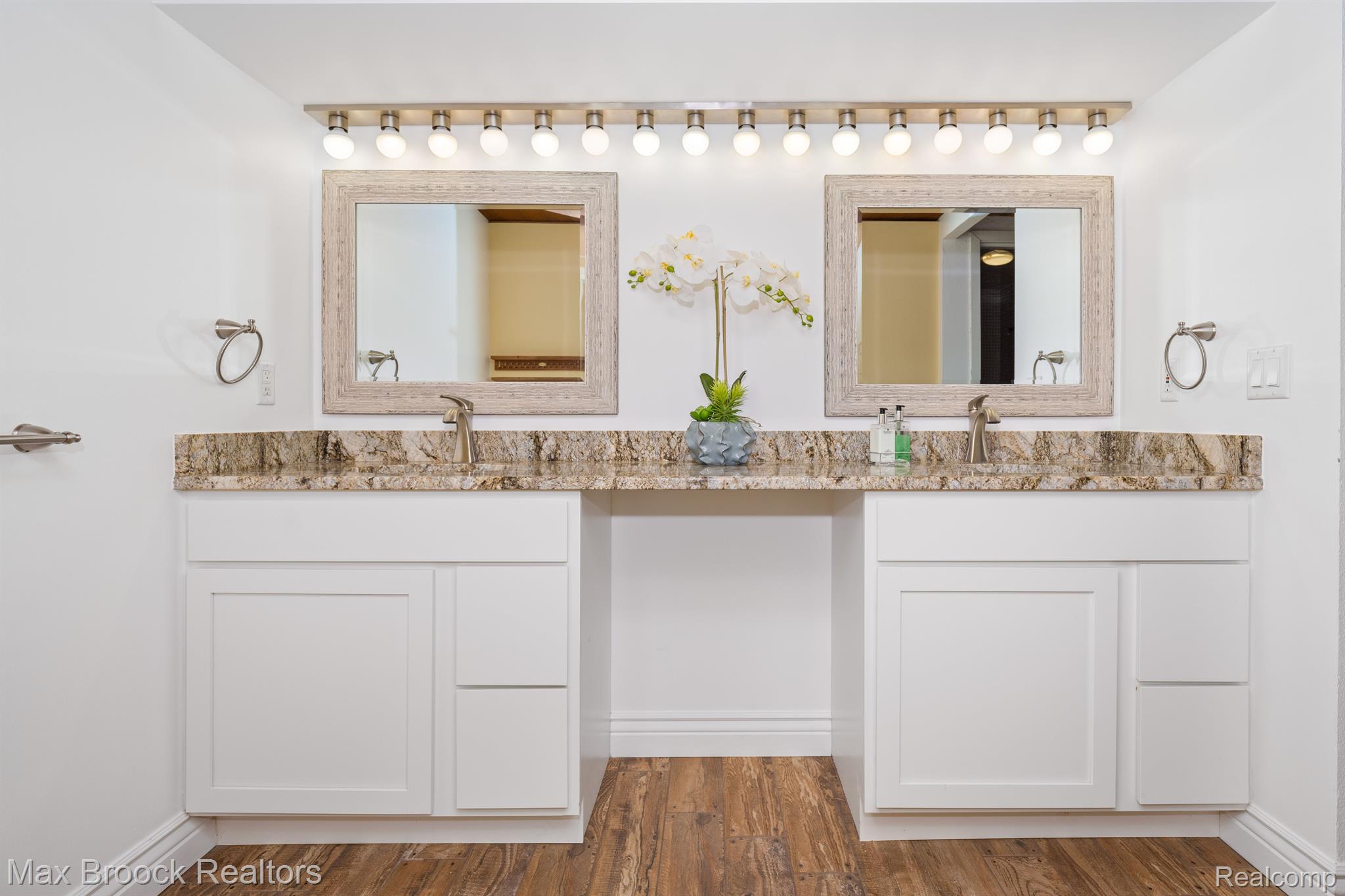 4366 RISDON Court