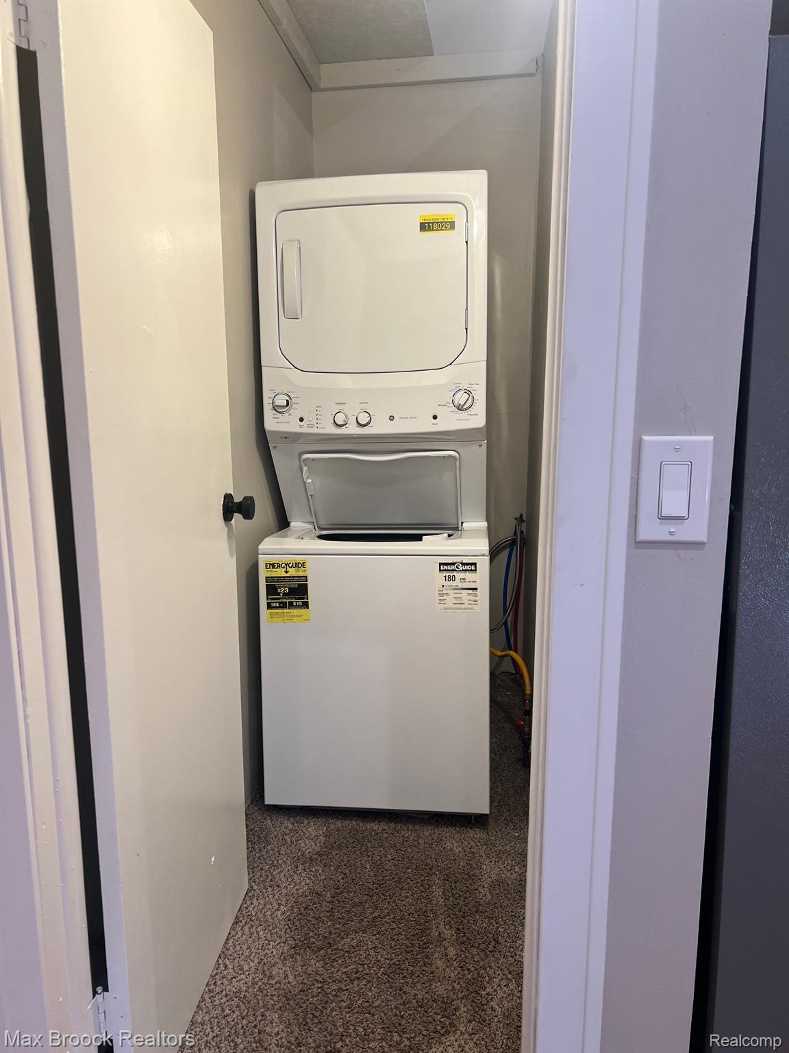 3575 UNIT E CASS ELIZABETH Road