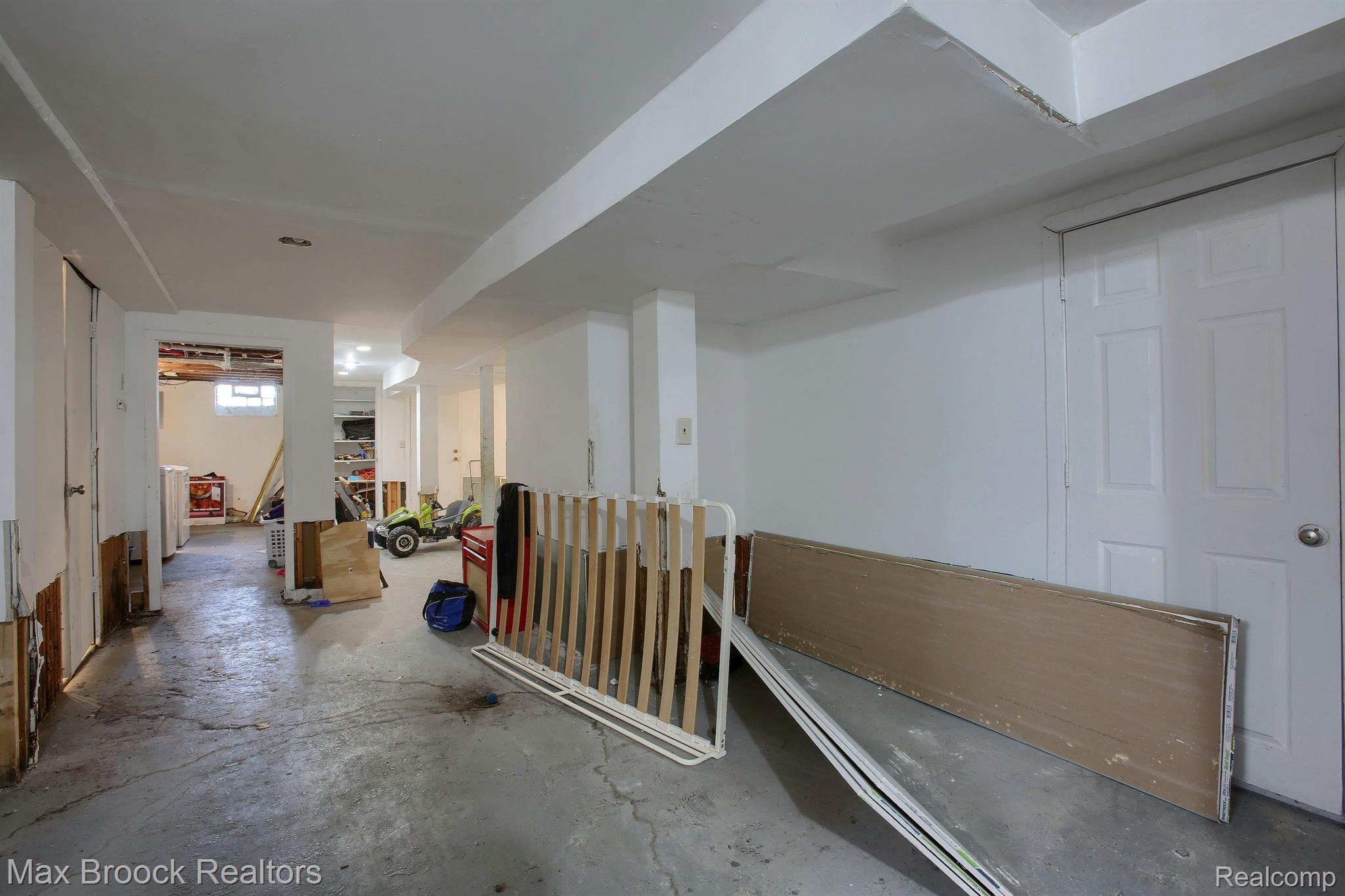 16587 FREELAND Street