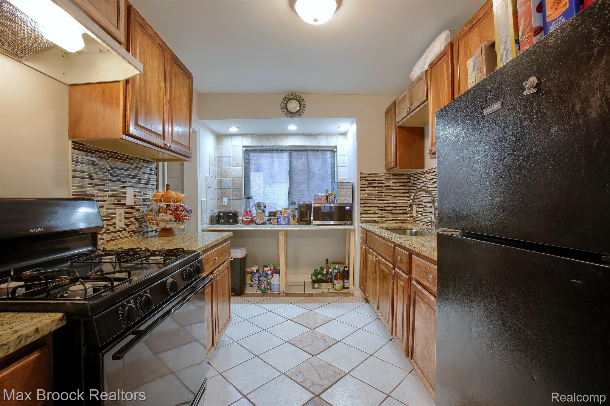 16587 FREELAND Street