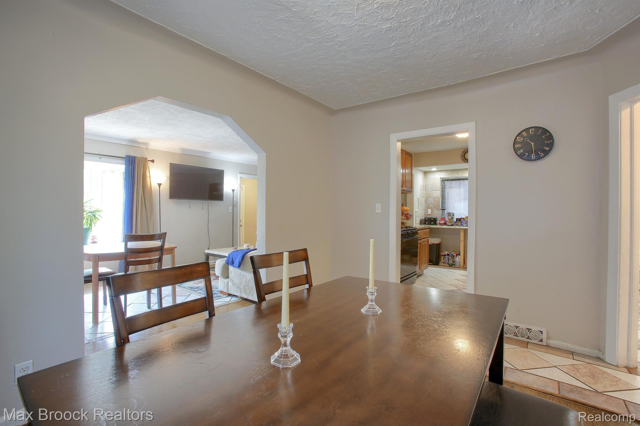 16587 FREELAND Street