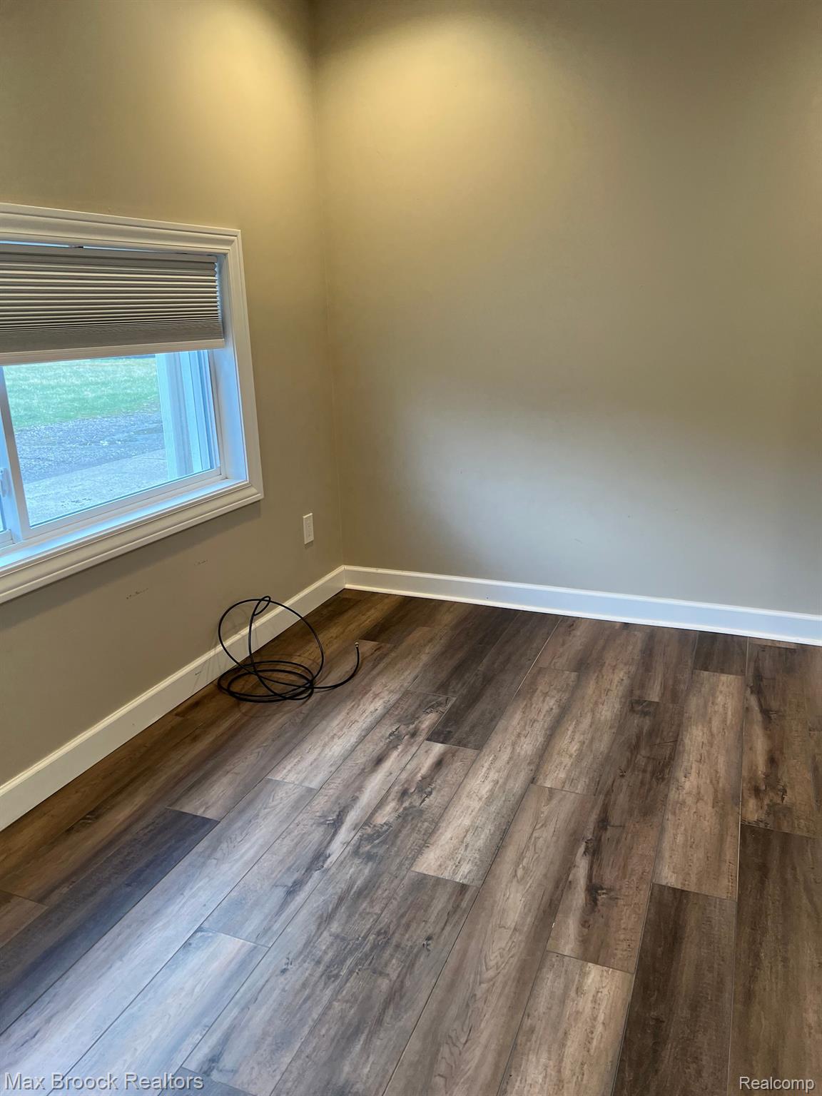4235 CASS ELIZABETH UNIT A Road