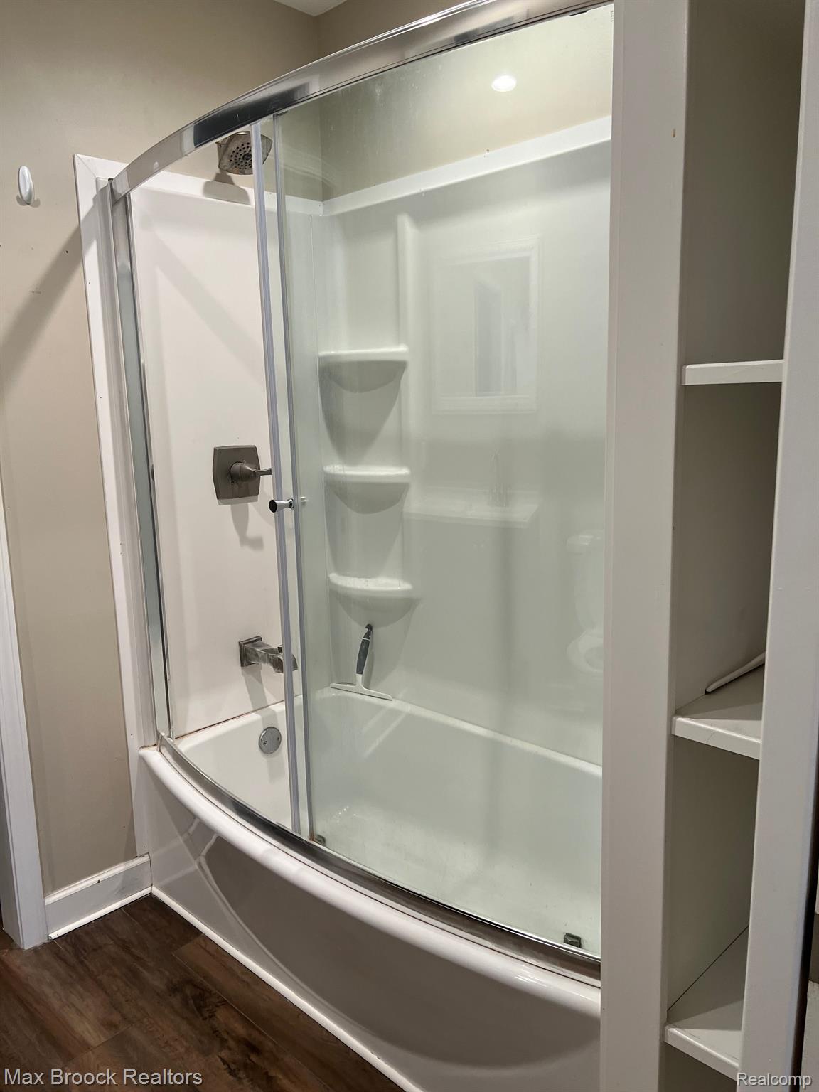 4235 CASS ELIZABETH UNIT A Road