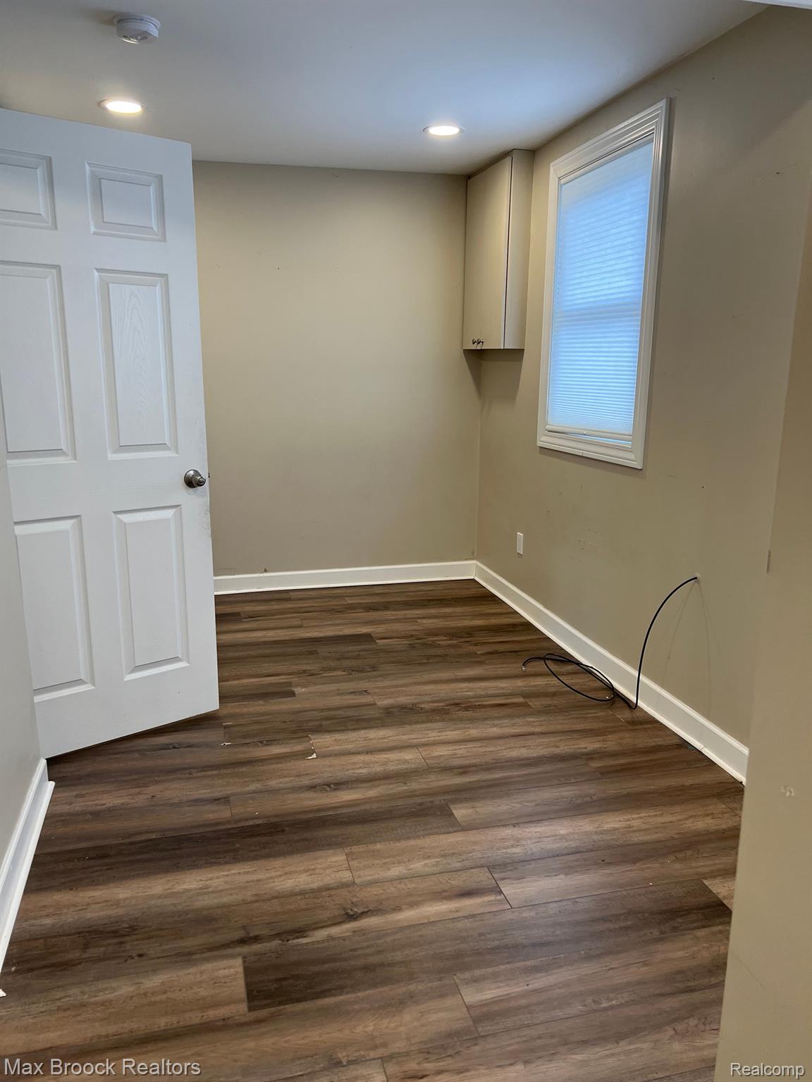 4235 CASS ELIZABETH UNIT A Road