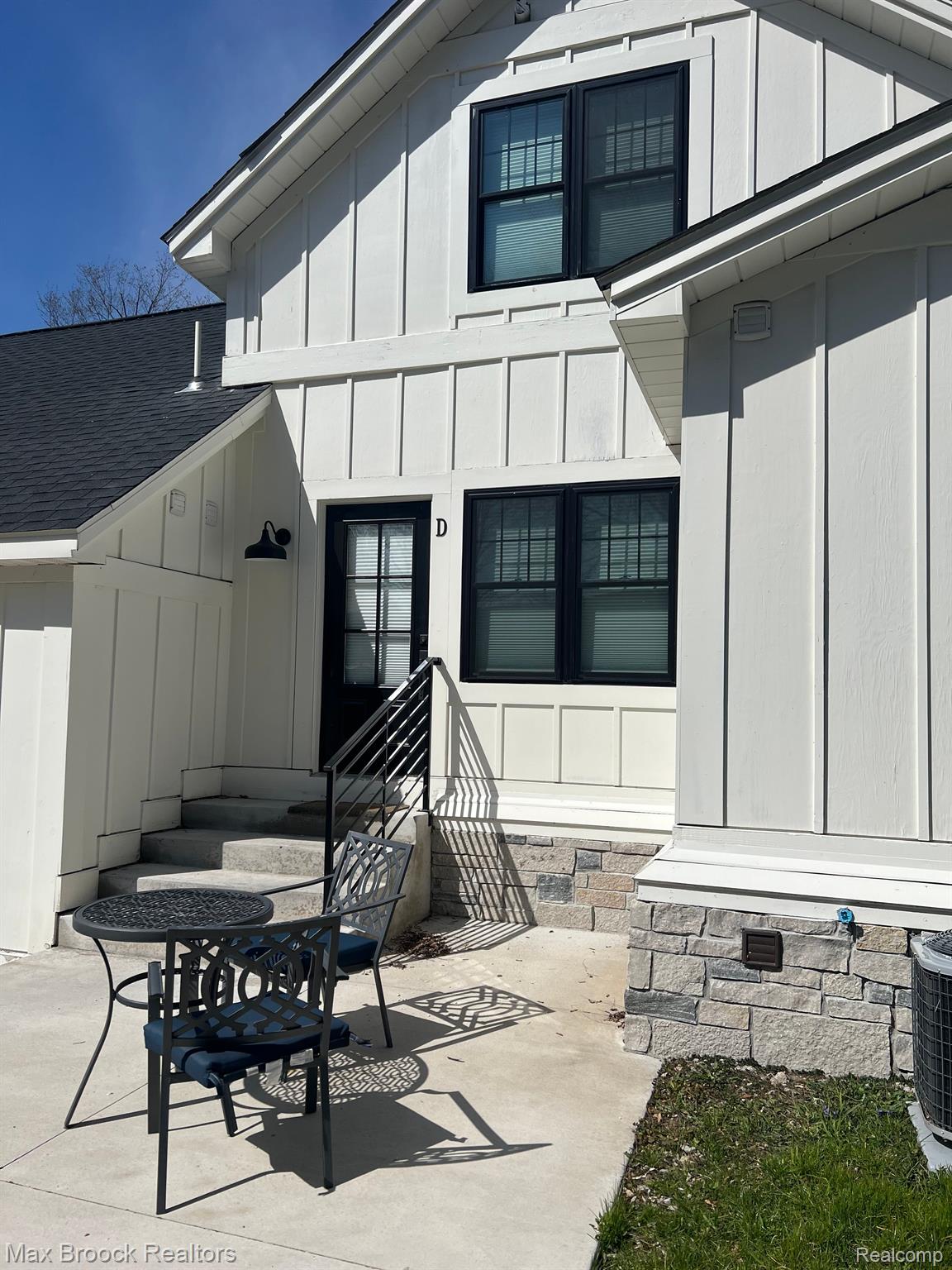 3575 Unit D CASS ELIZABETH Road