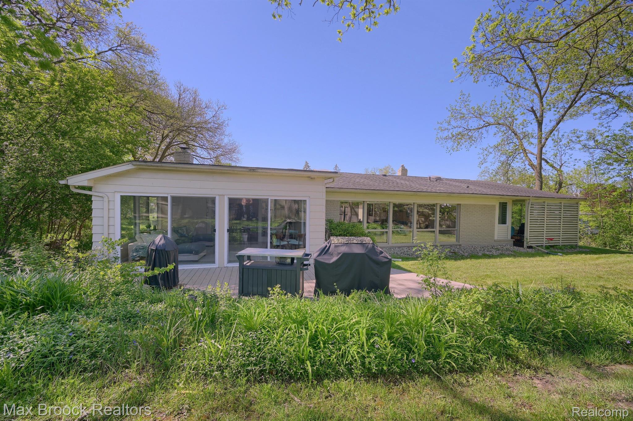 3156 WOODLAND RIDGE Drive