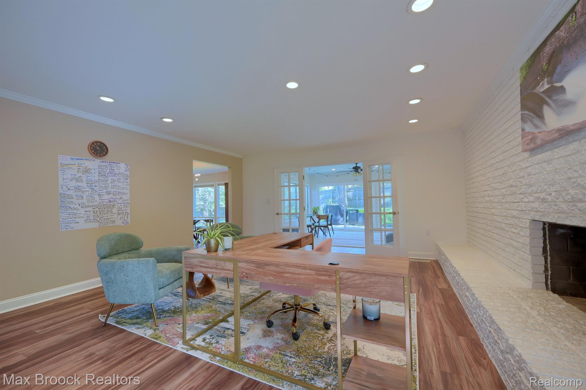 3156 WOODLAND RIDGE Drive