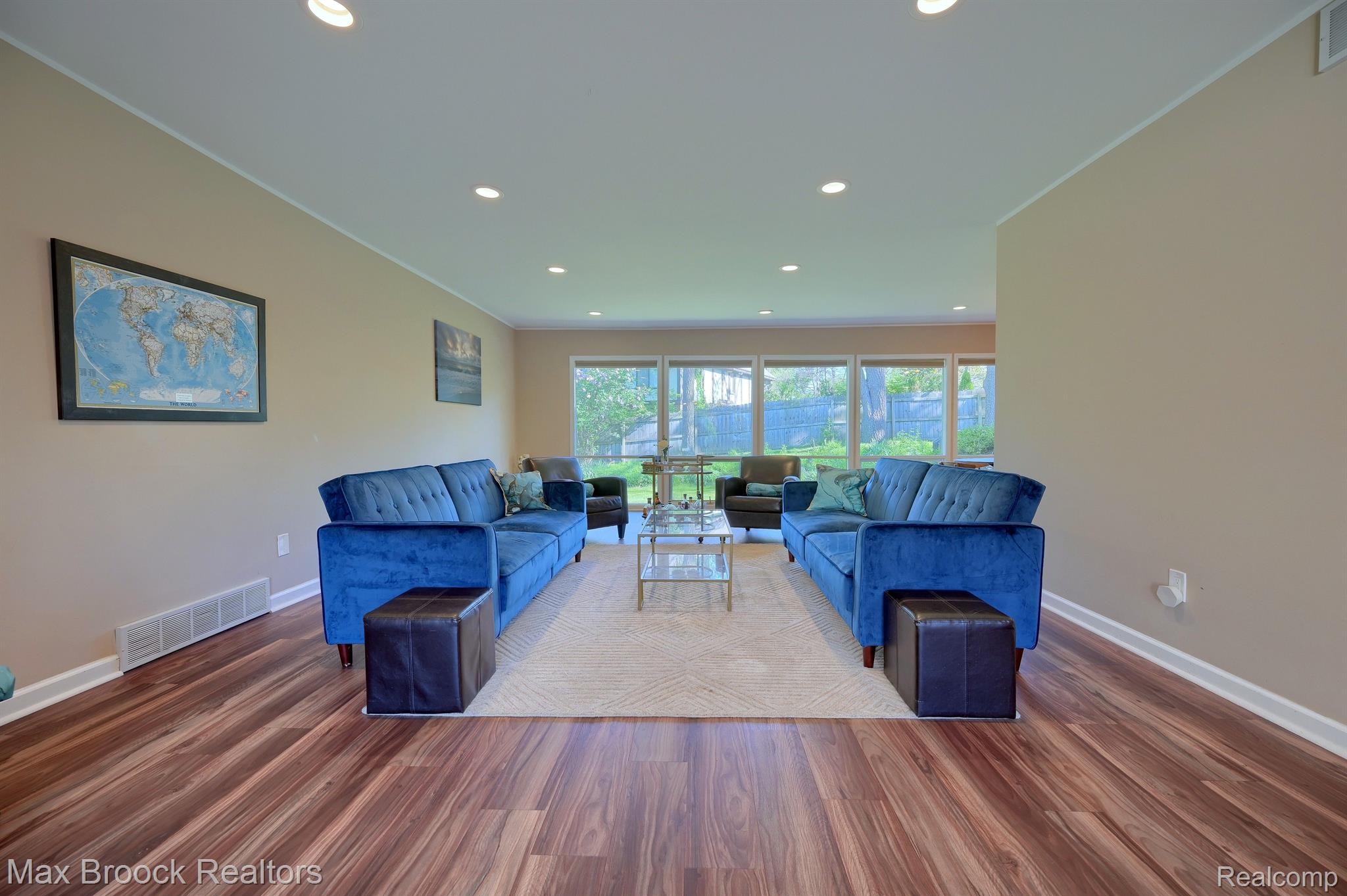 3156 WOODLAND RIDGE Drive