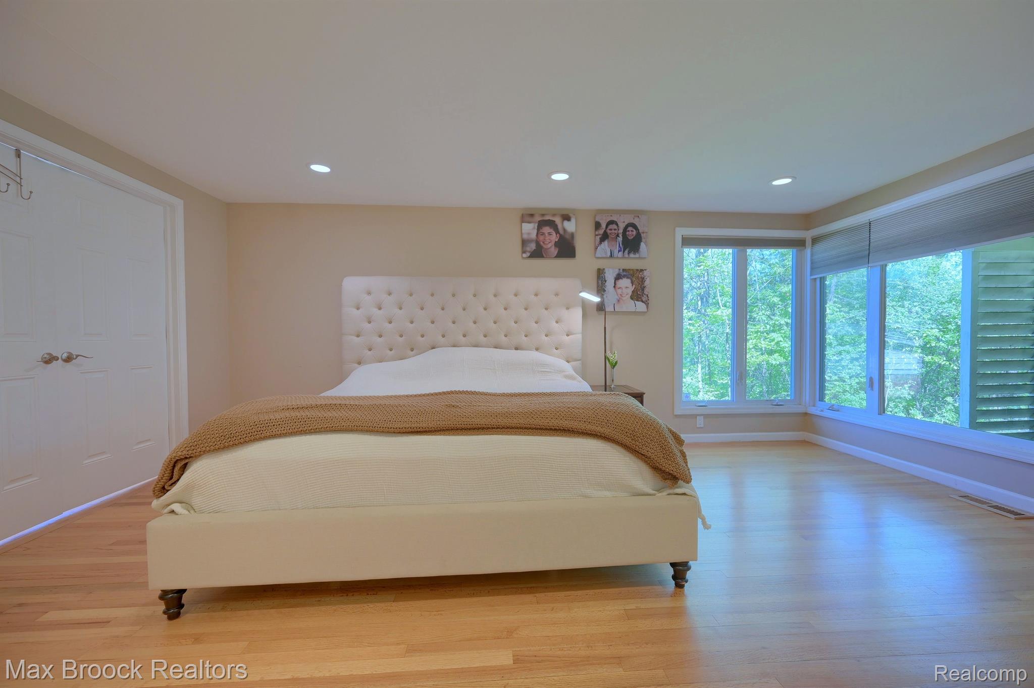 3156 WOODLAND RIDGE Drive