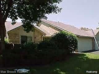 4017 FOXPOINTE Drive