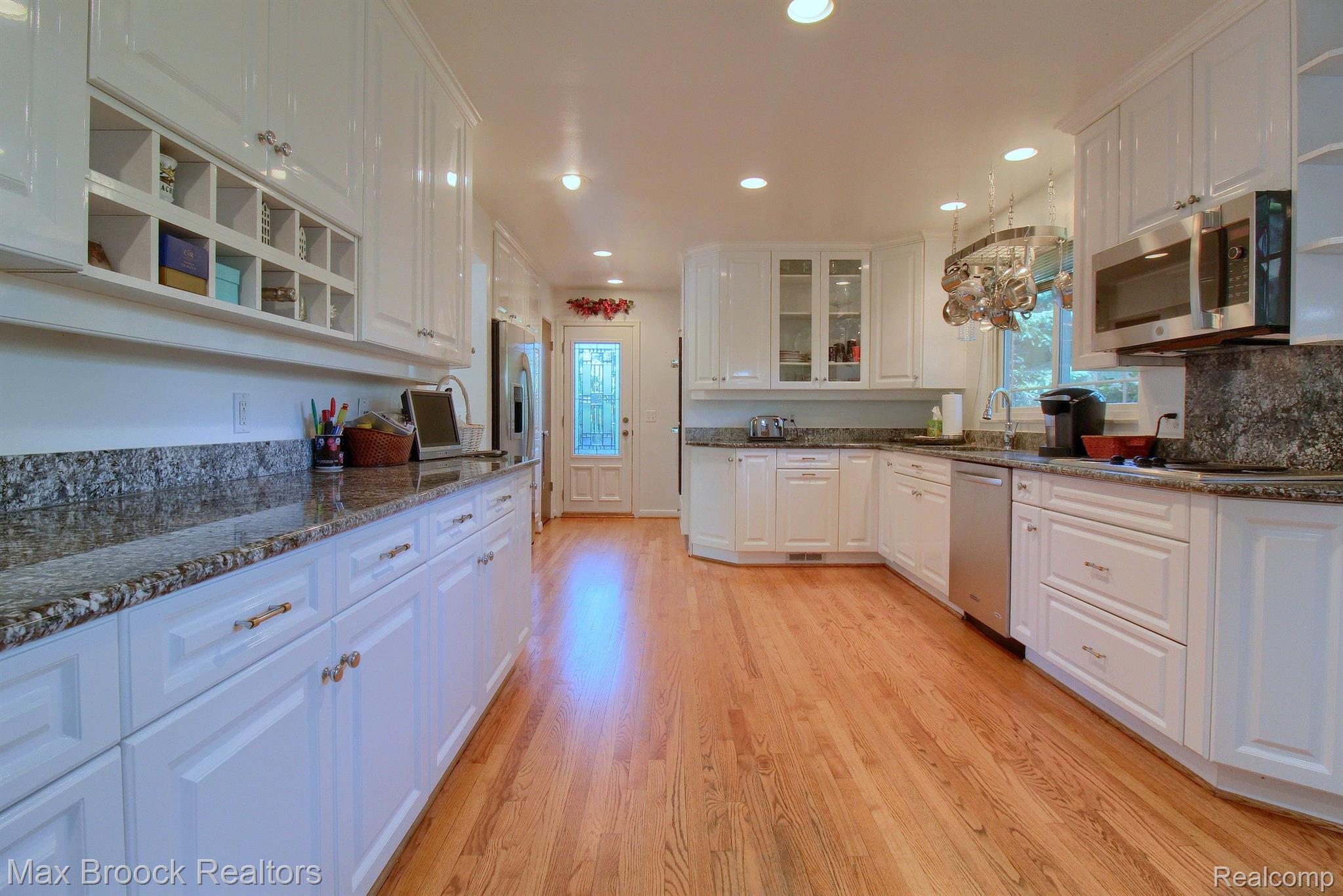 5379 KELLEN Lane