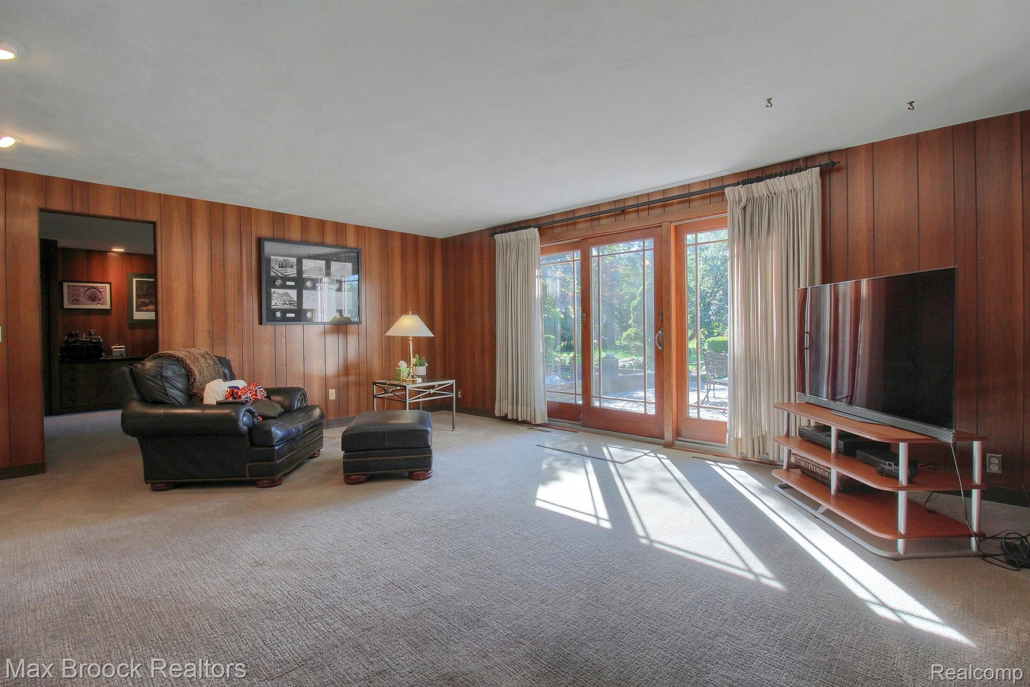 5379 KELLEN Lane