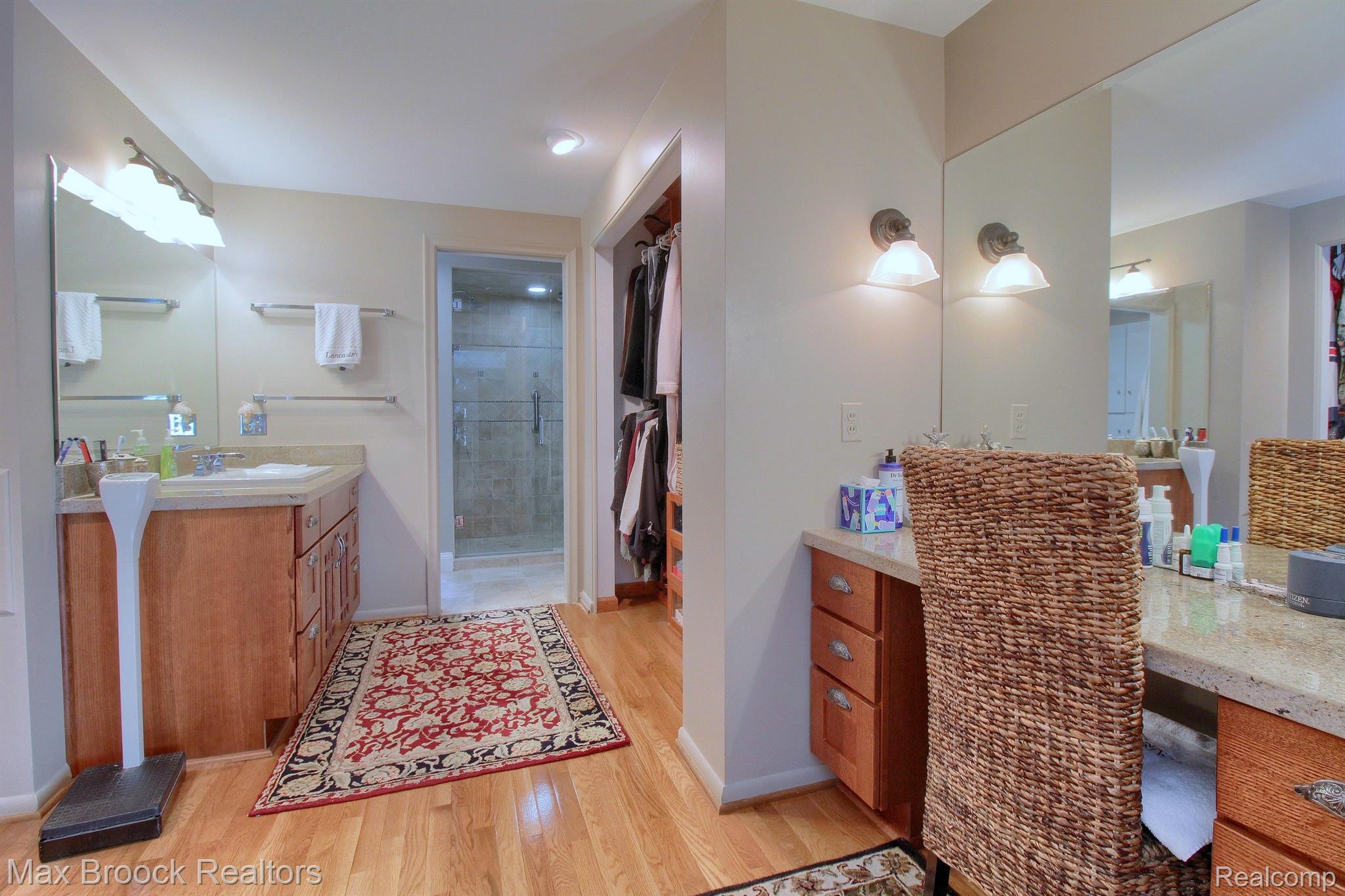 5379 KELLEN Lane