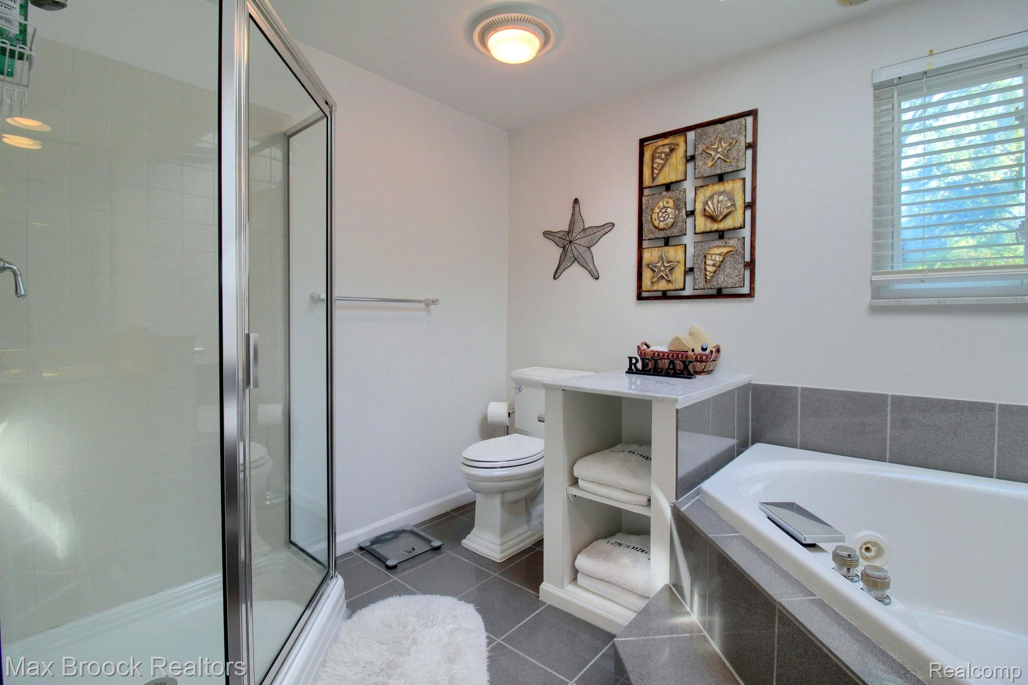5379 KELLEN Lane