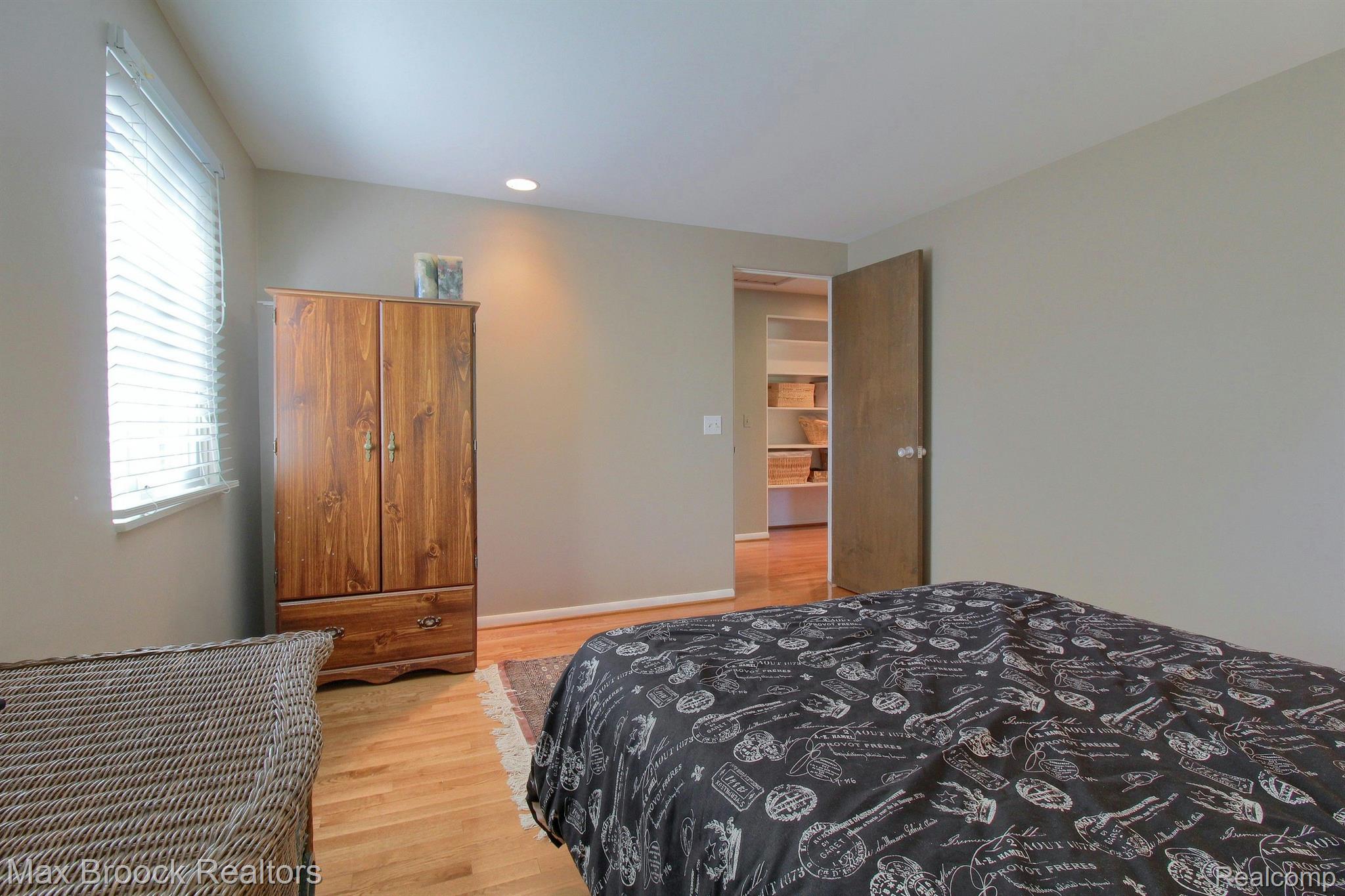 5379 KELLEN Lane