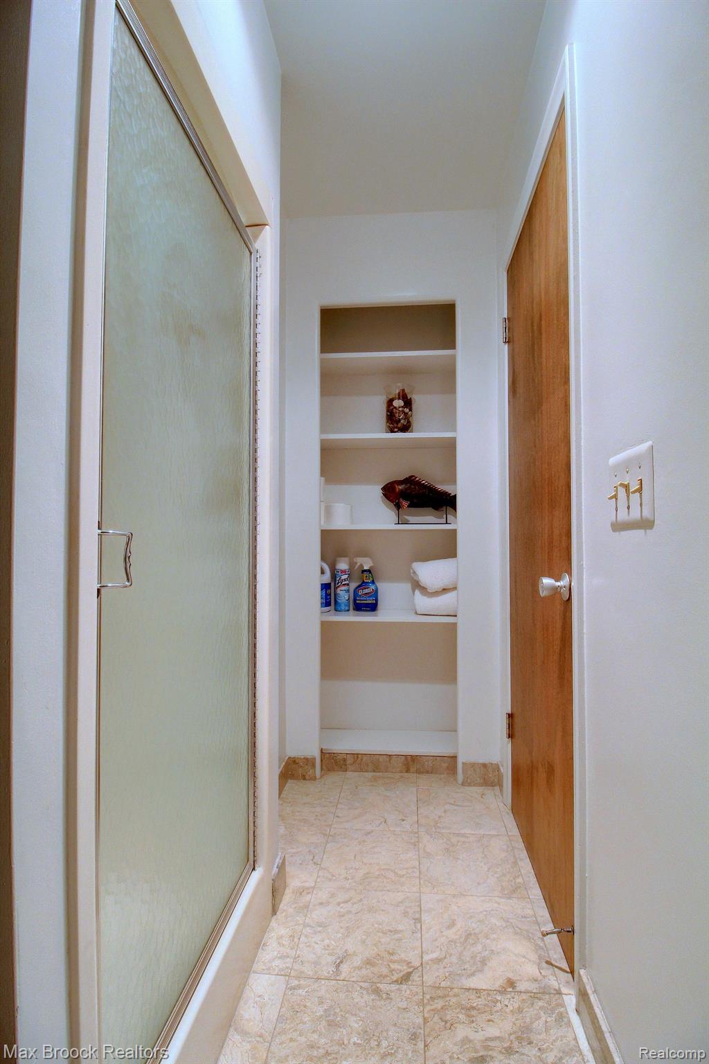 5379 KELLEN Lane
