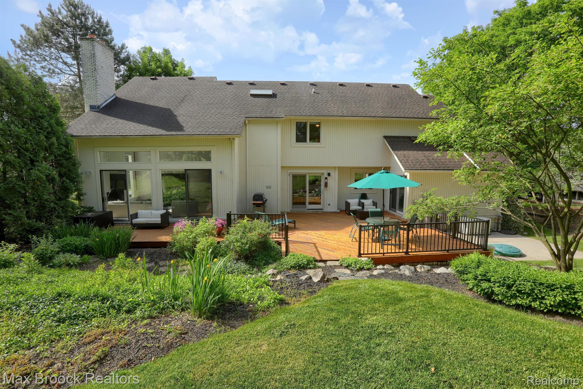 4530 WALDEN Drive