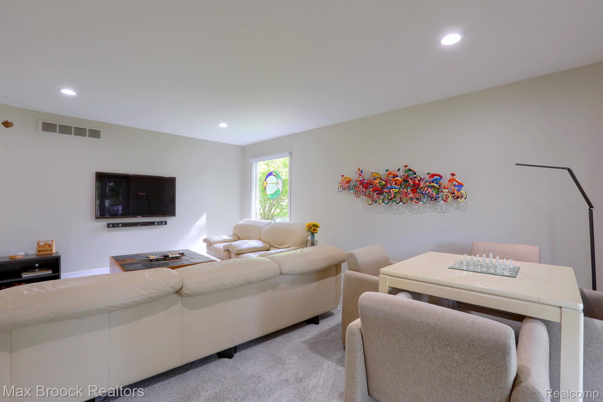 4530 WALDEN Drive