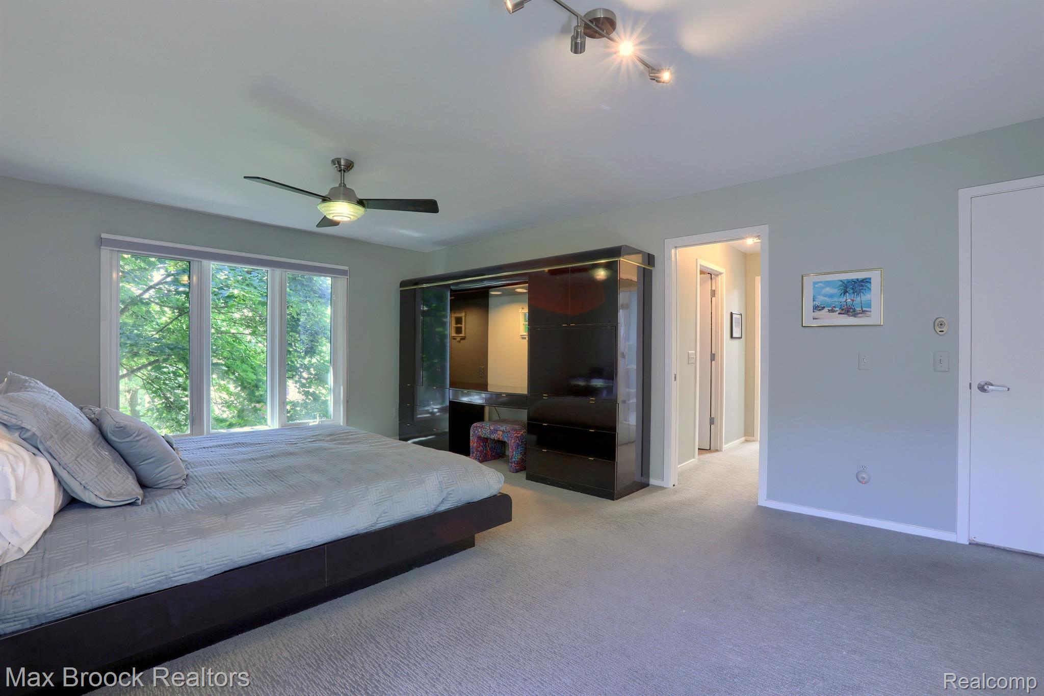 4530 WALDEN Drive