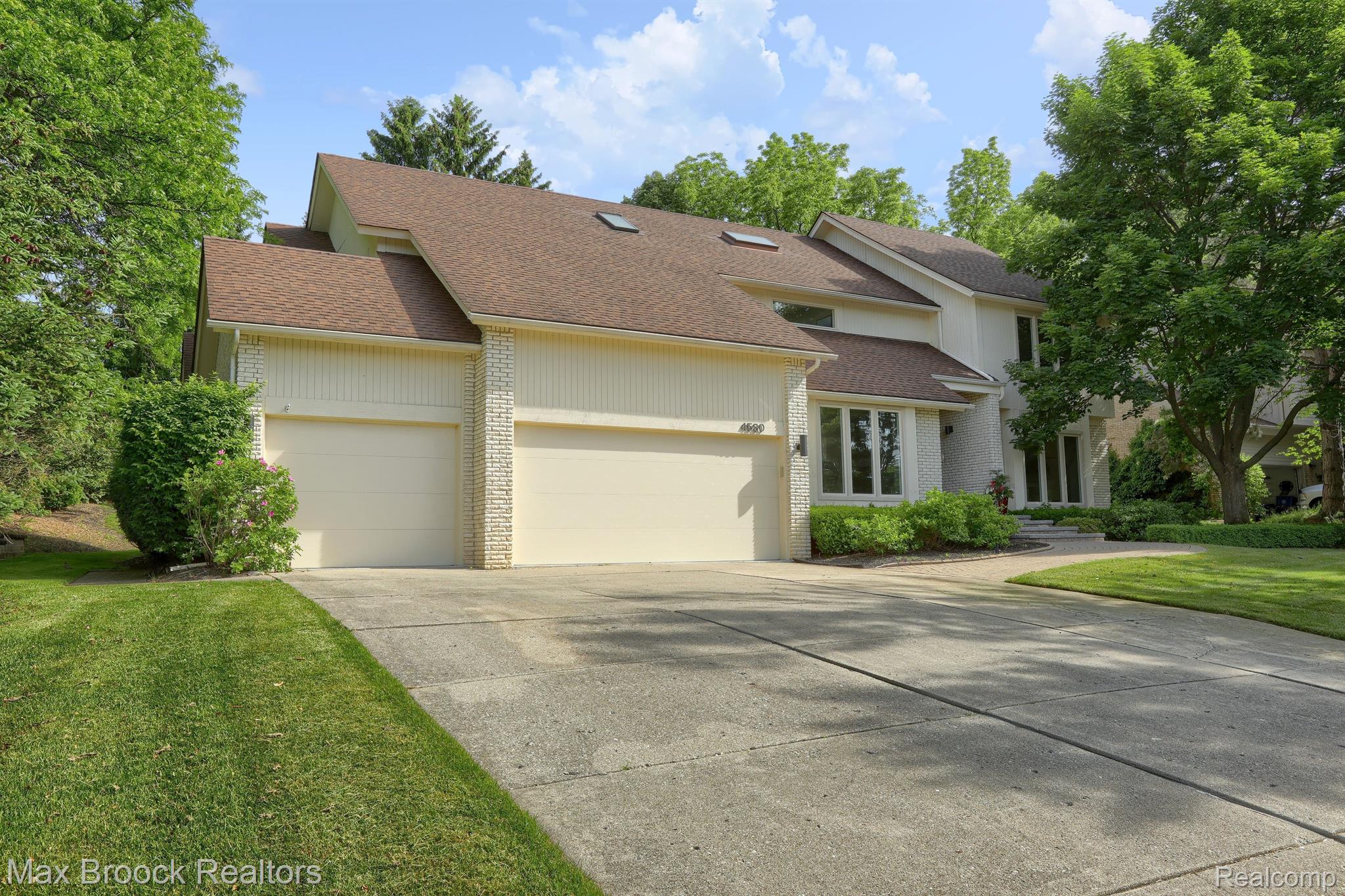 4530 WALDEN Drive